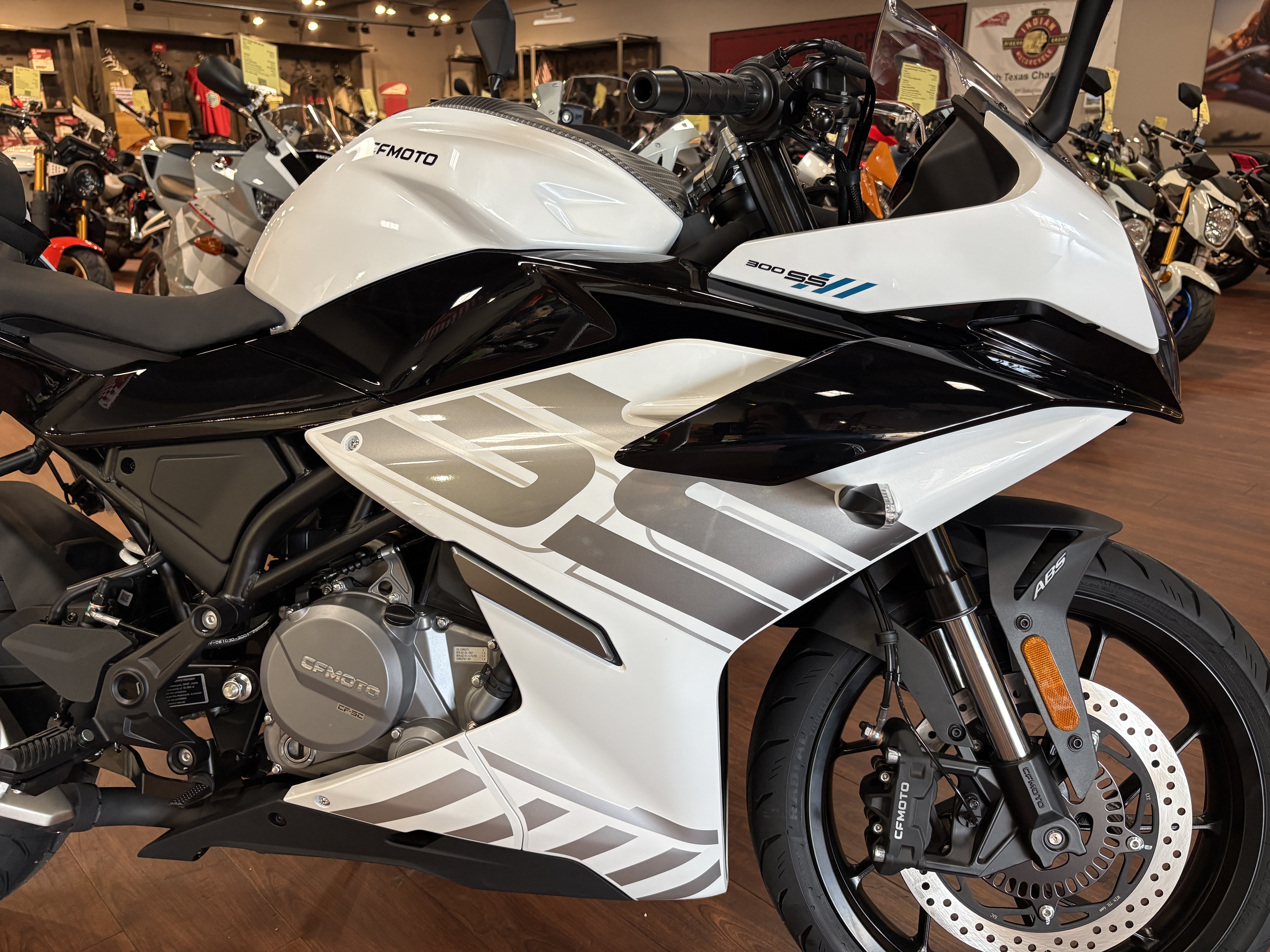 2026 CFMOTO 300SS CF300-5US SPORT BIKE