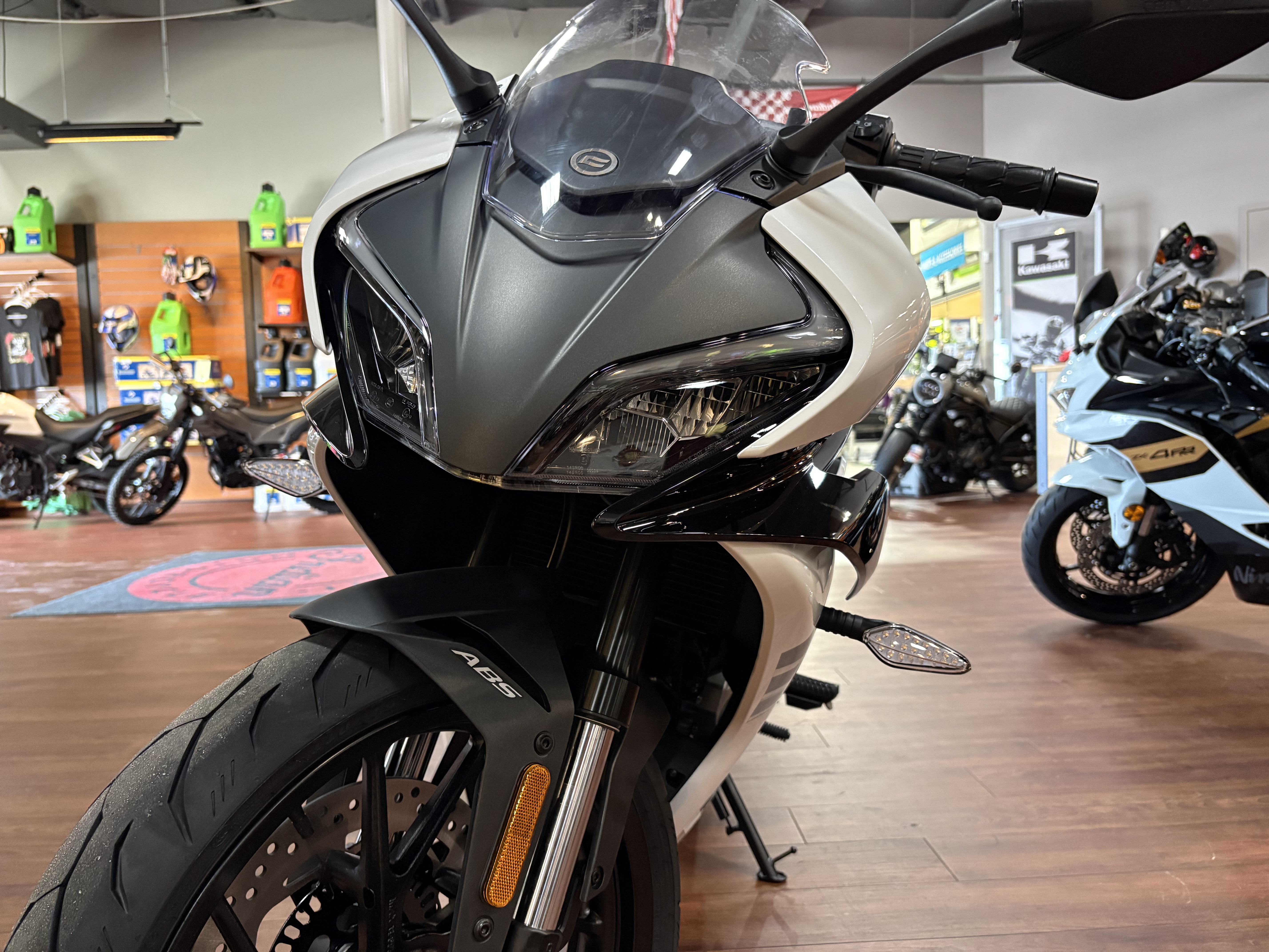 2026 CFMOTO 300SS CF300-5US SPORT BIKE