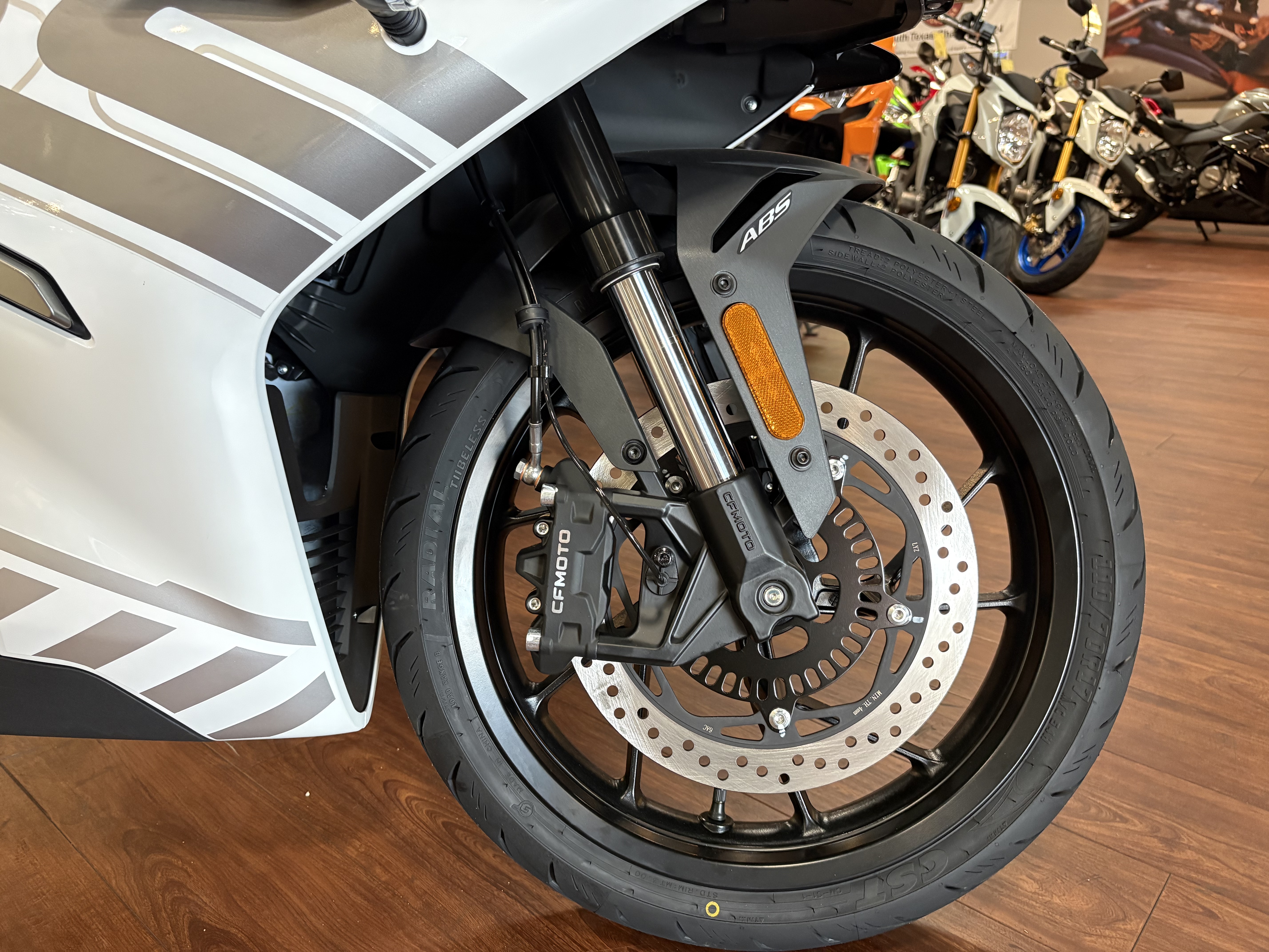 2026 CFMOTO 300SS CF300-5US SPORT BIKE
