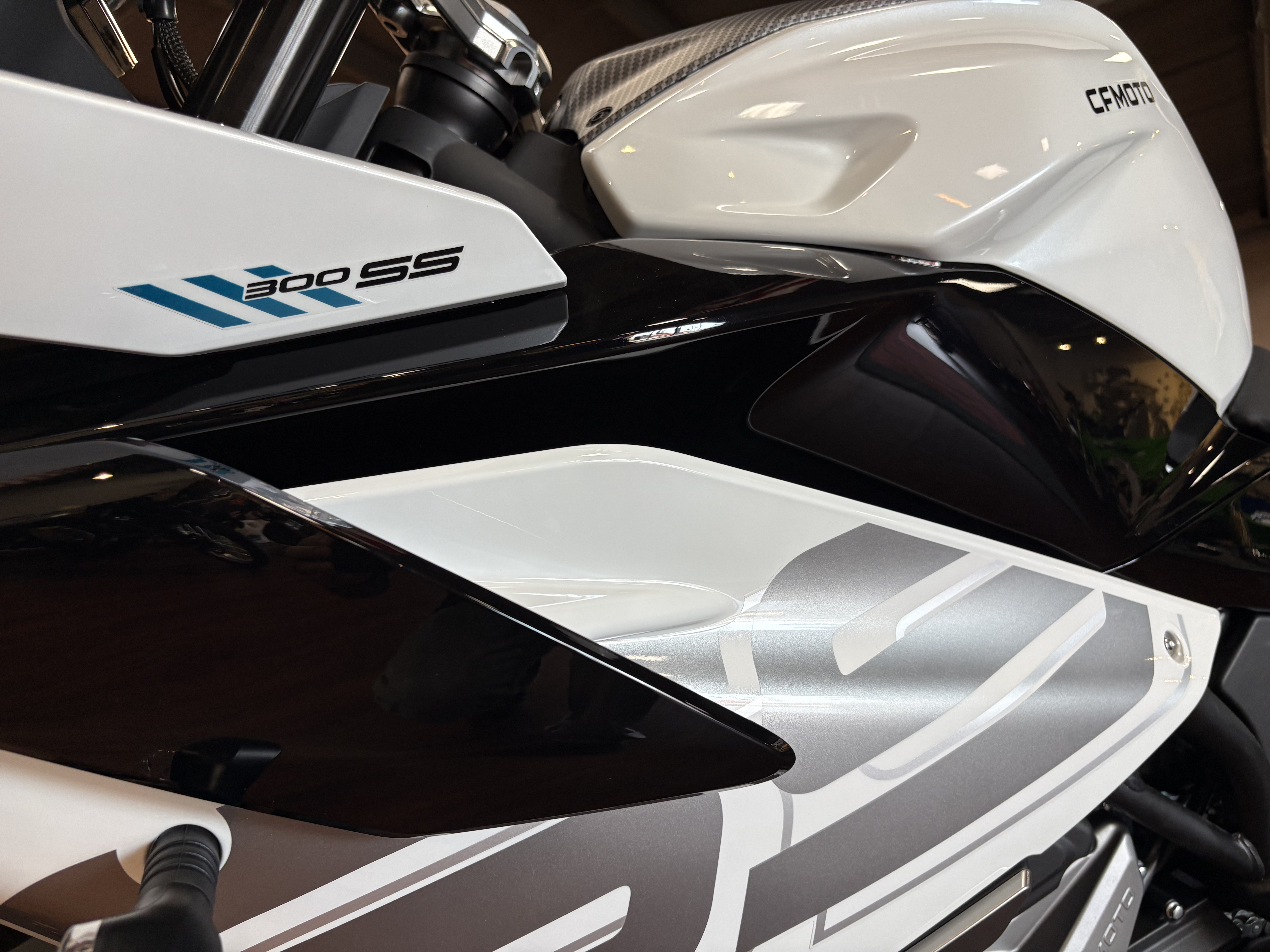 2026 CFMOTO 300SS CF300-5US SPORT BIKE