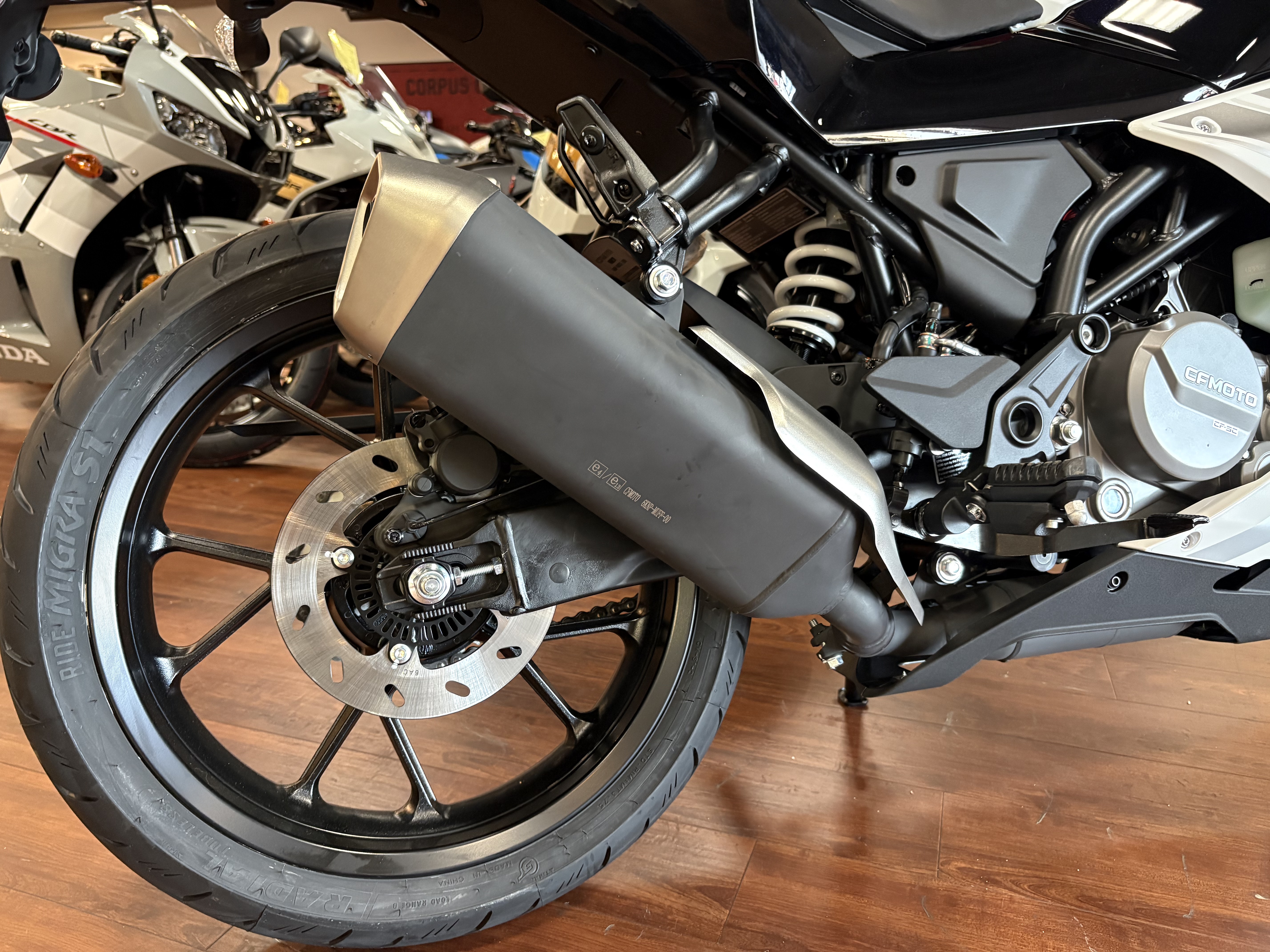 2026 CFMOTO 300SS CF300-5US SPORT BIKE