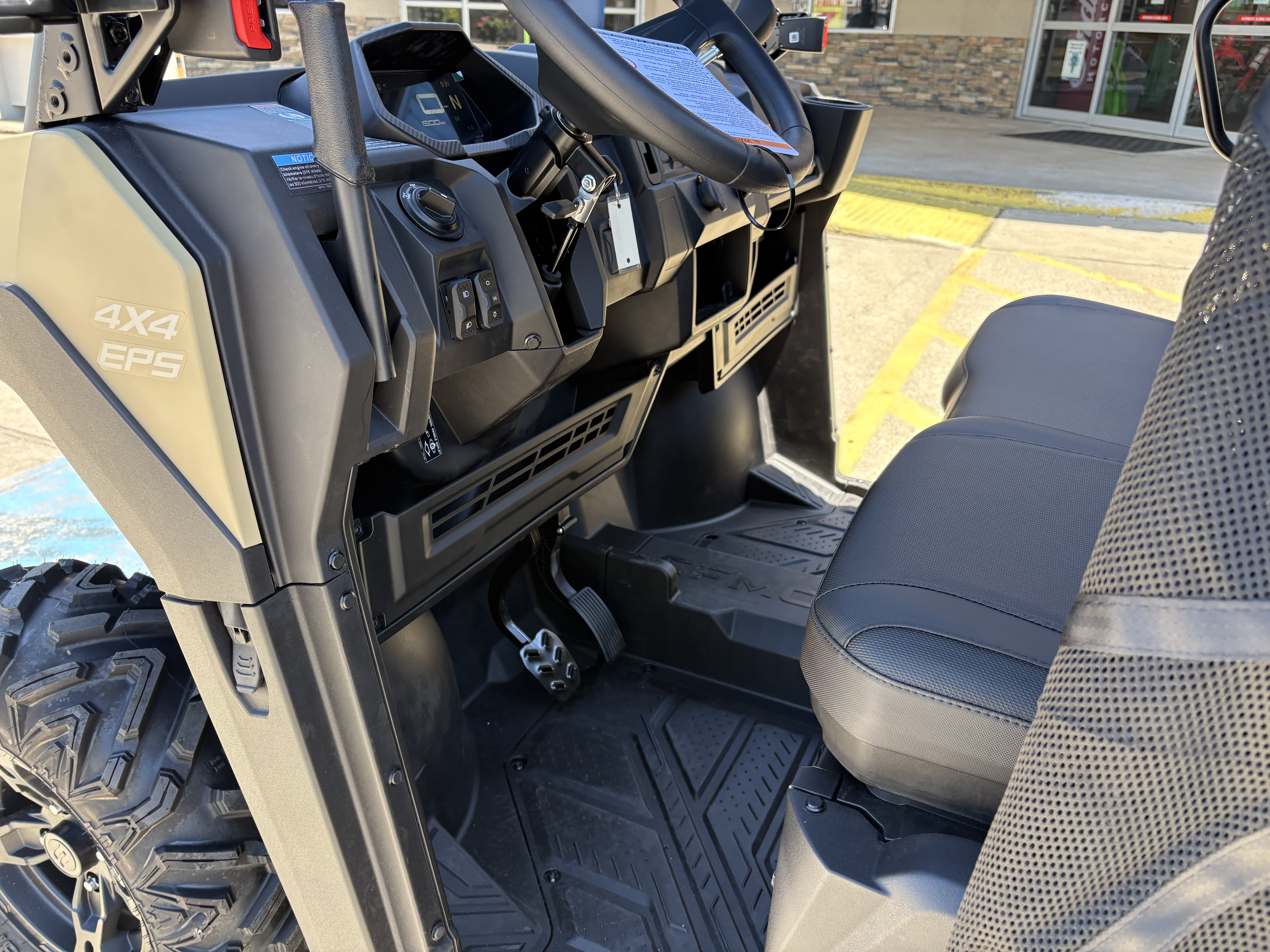2026 CFMOTO UFORCE 600 CF600UZ UTILITY VEHICLE