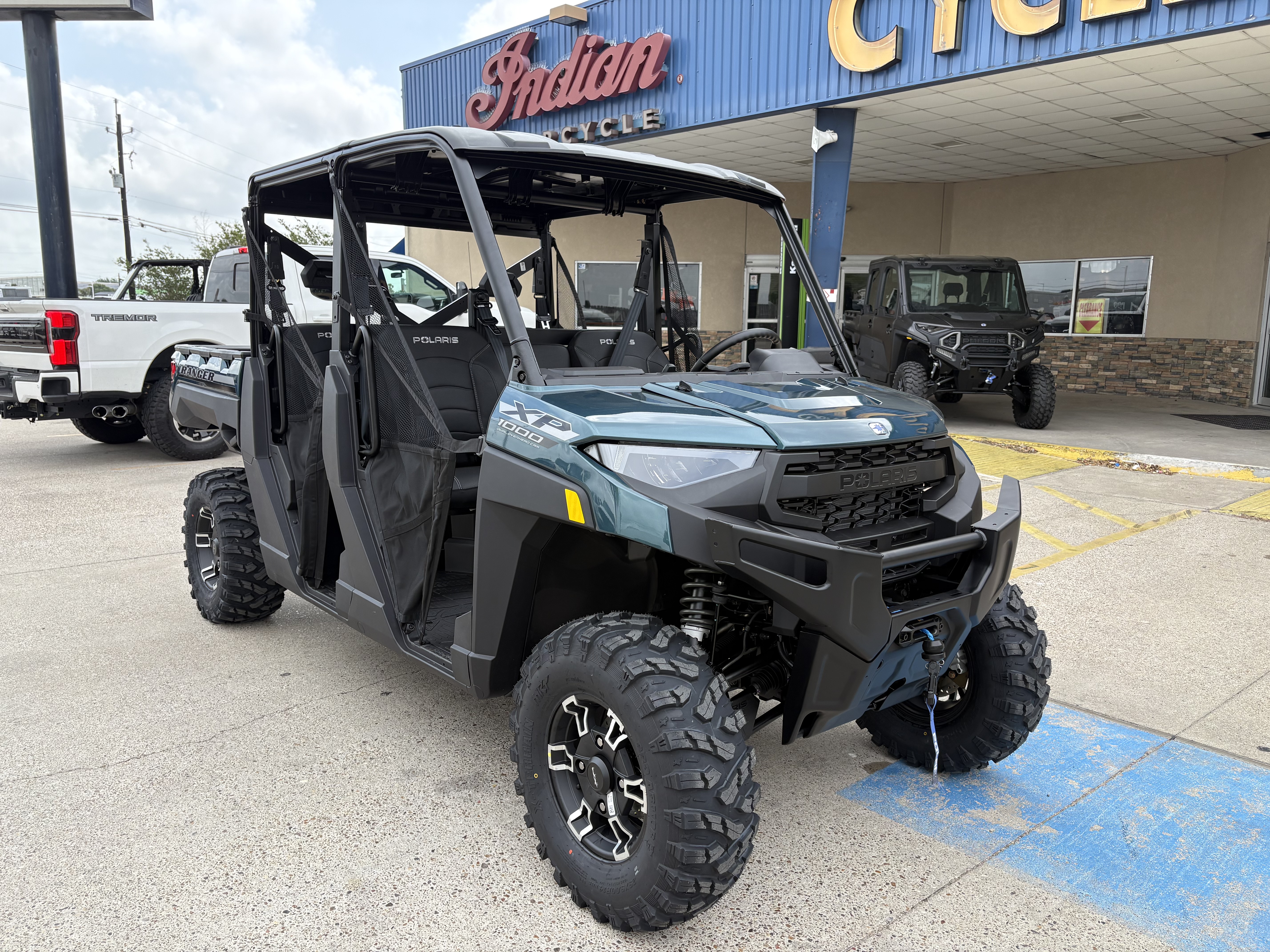 2026 Polaris RANGER CREW XP 1000 Premium Side x Side