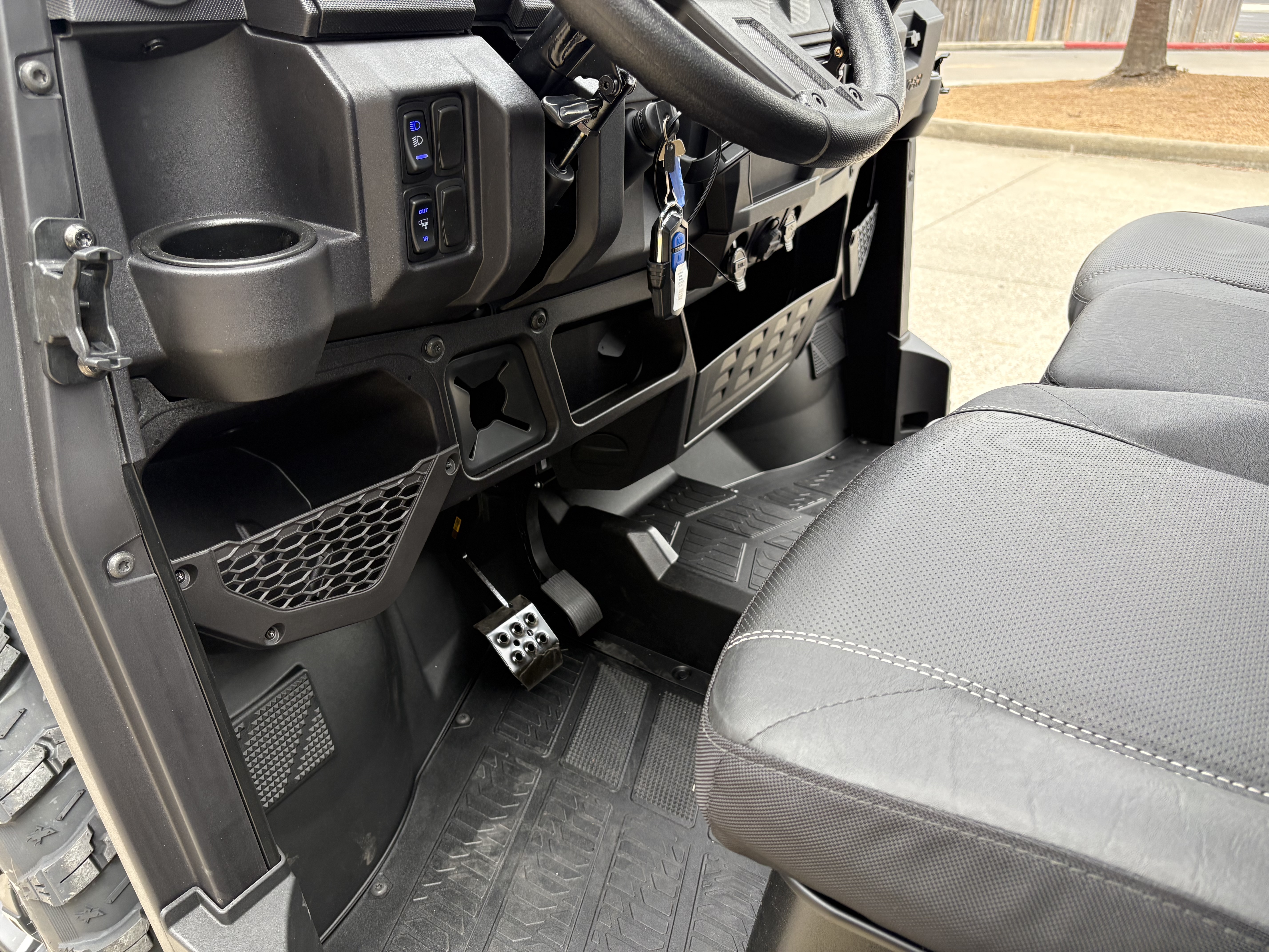 2026 Polaris RANGER CREW XP 1000 Premium Side x Side