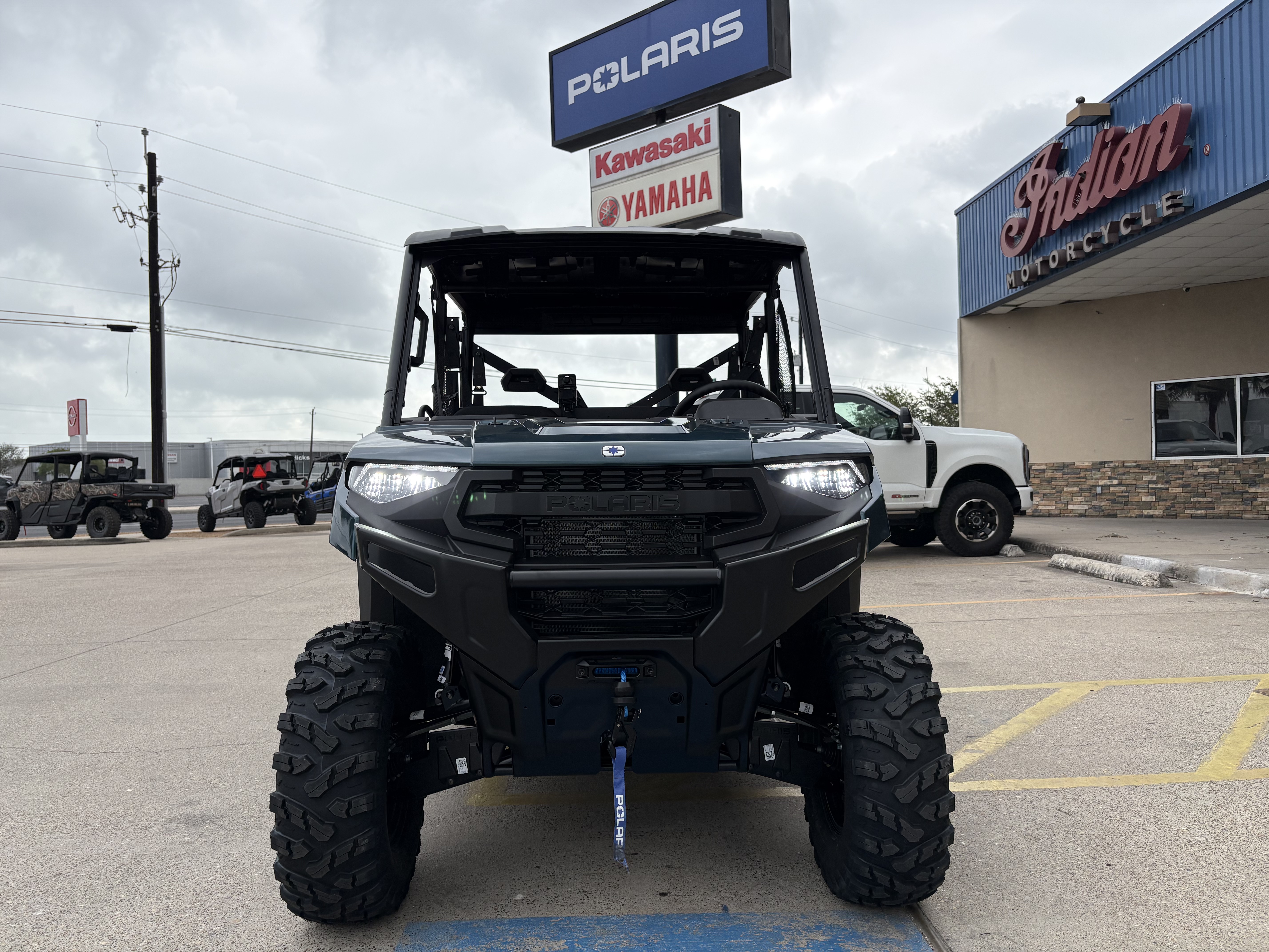 2026 Polaris RANGER CREW XP 1000 Premium Side x Side