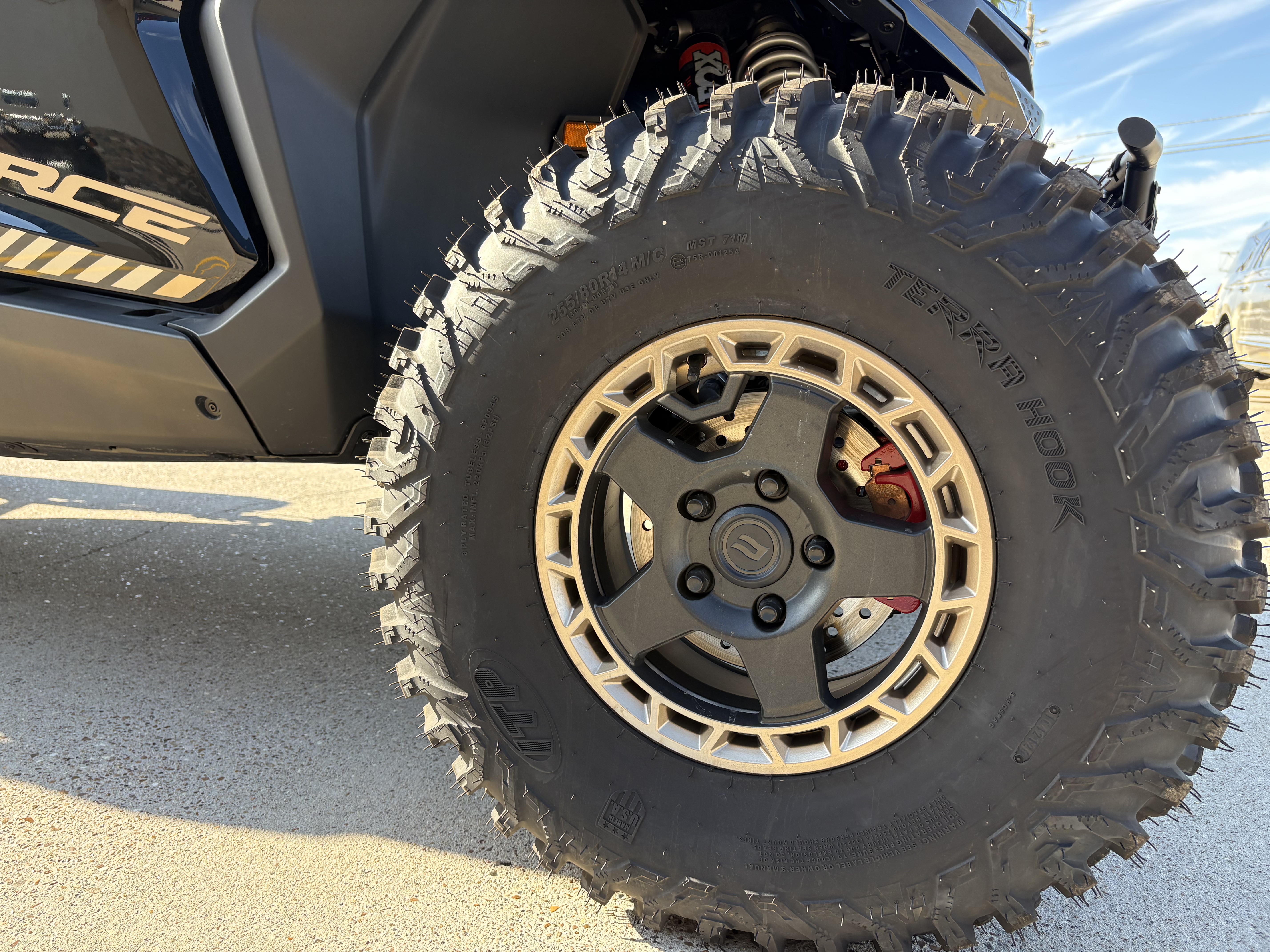 2027 CFMOTO ZFORCE Z10-4 UTILITY VEHICLE