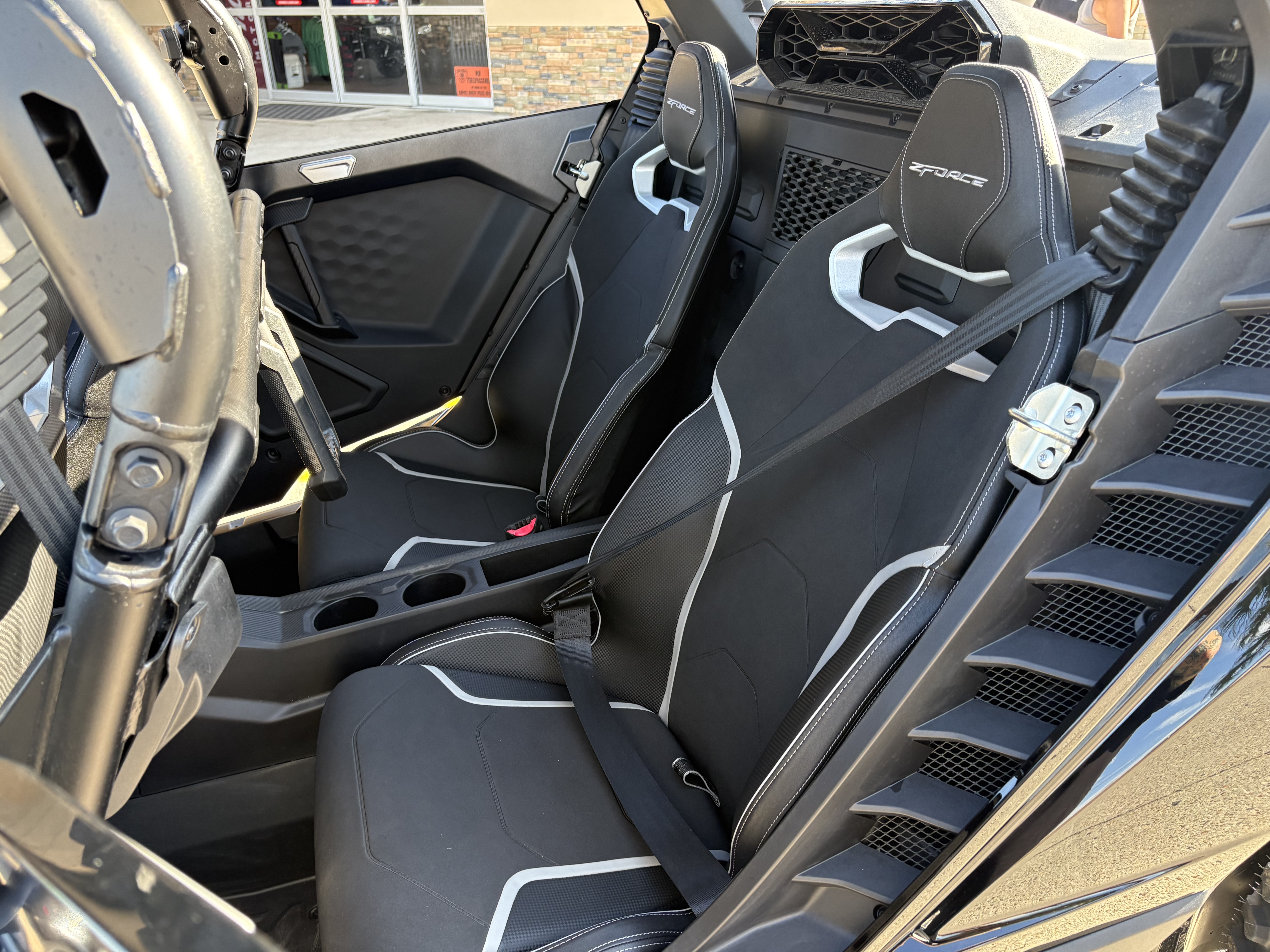 2027 CFMOTO ZFORCE Z10-4 UTILITY VEHICLE