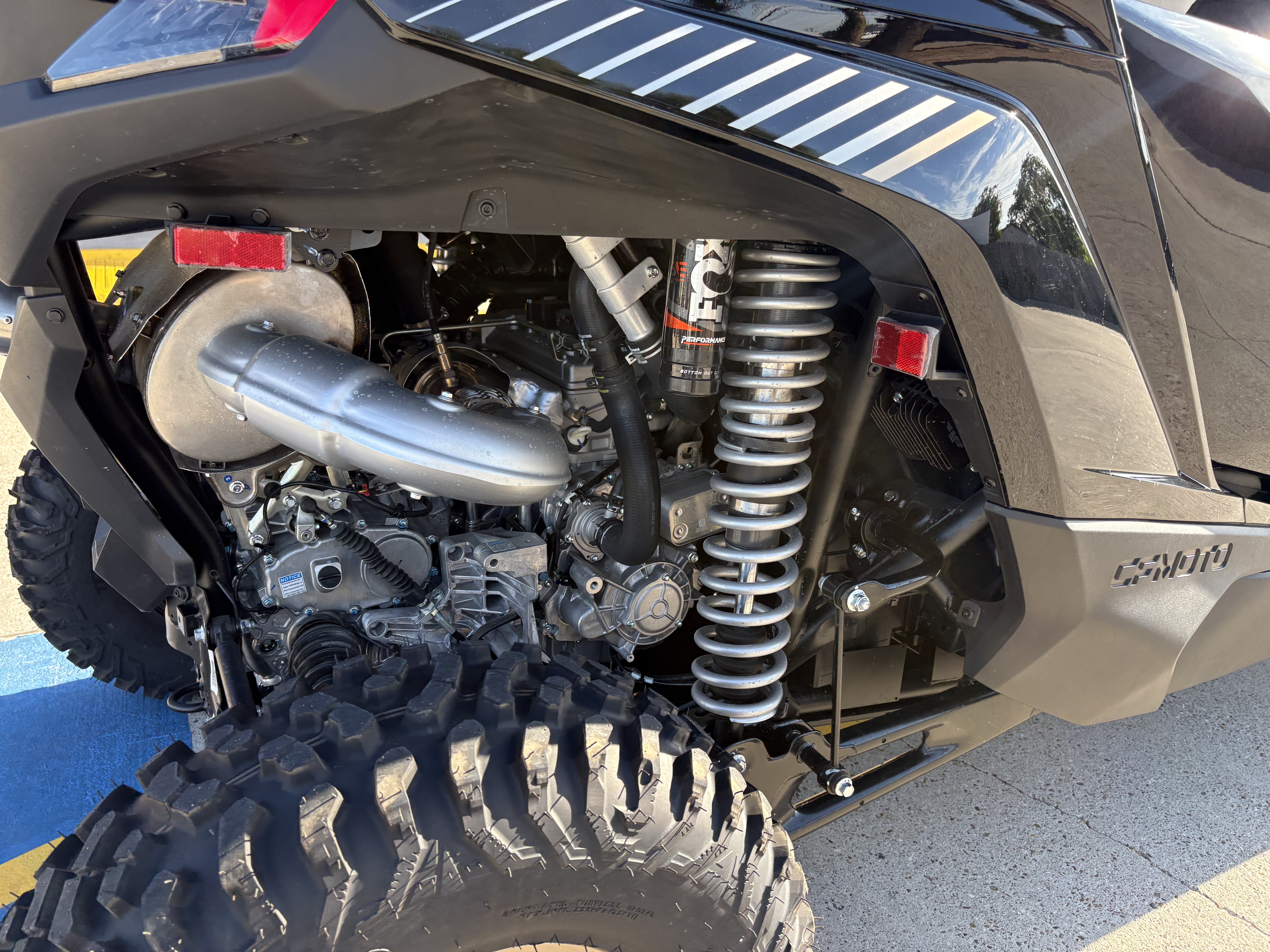 2027 CFMOTO ZFORCE Z10-4 UTILITY VEHICLE