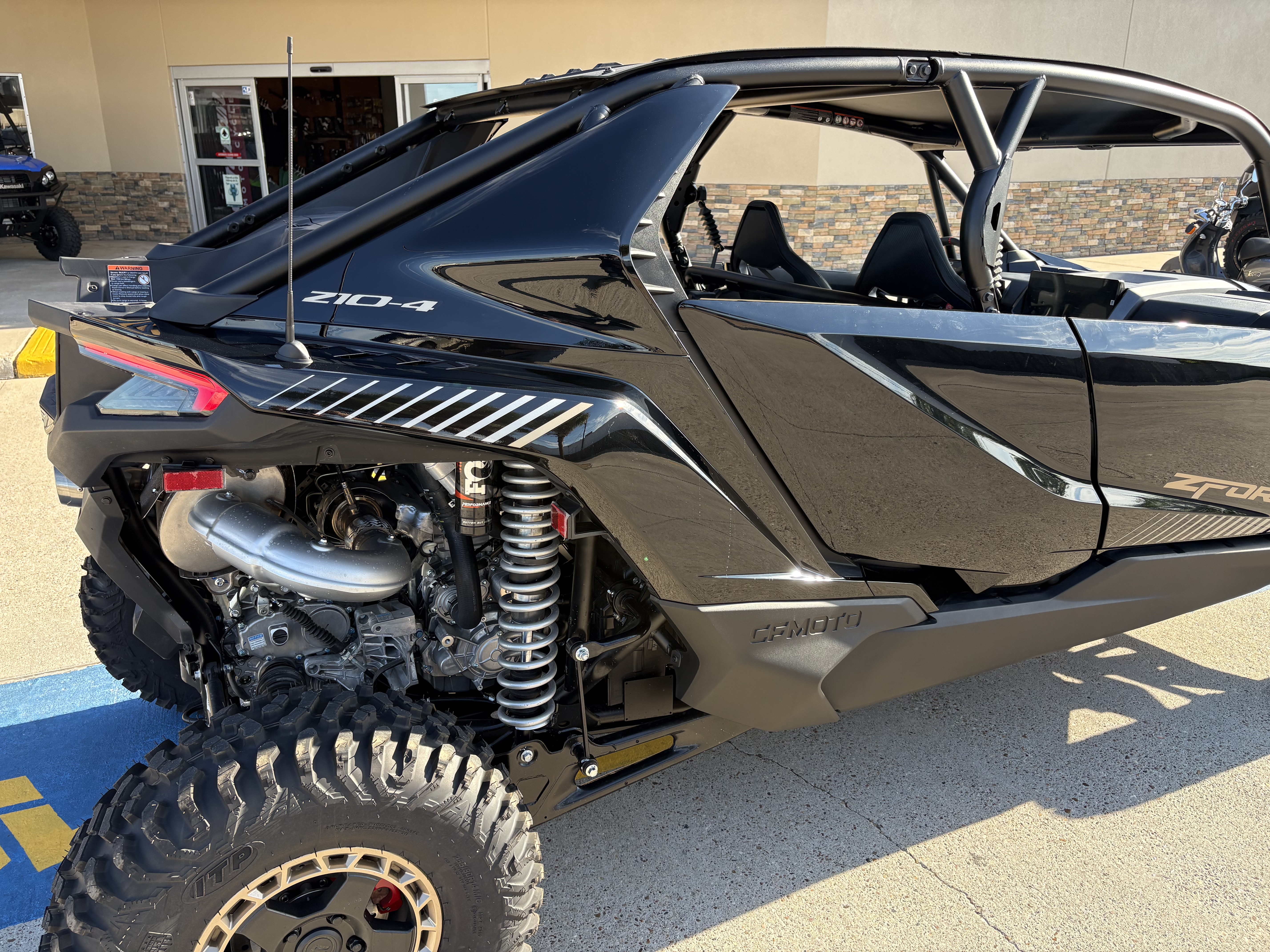 2027 CFMOTO ZFORCE Z10-4 UTILITY VEHICLE