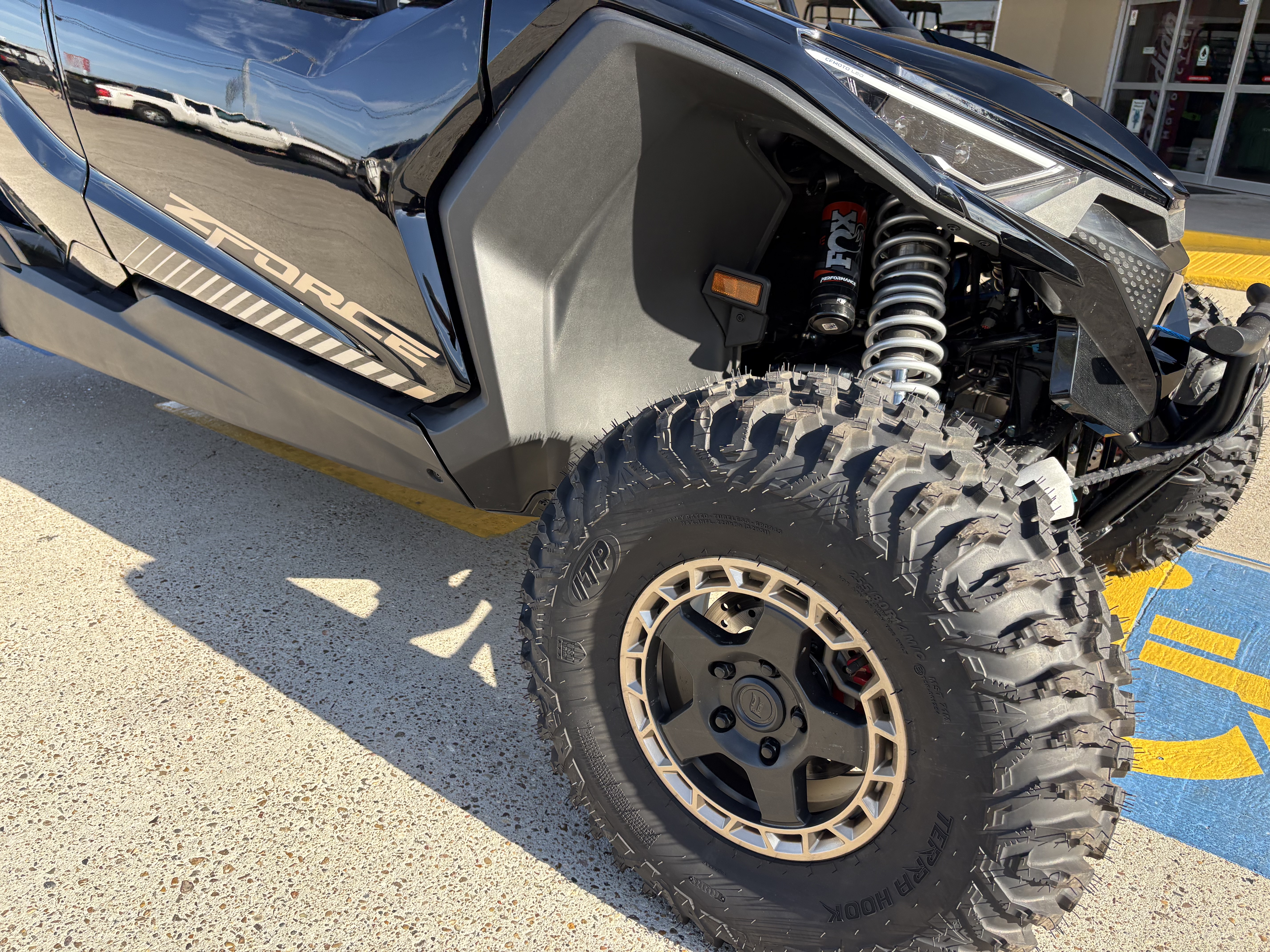 2027 CFMOTO ZFORCE Z10-4 UTILITY VEHICLE