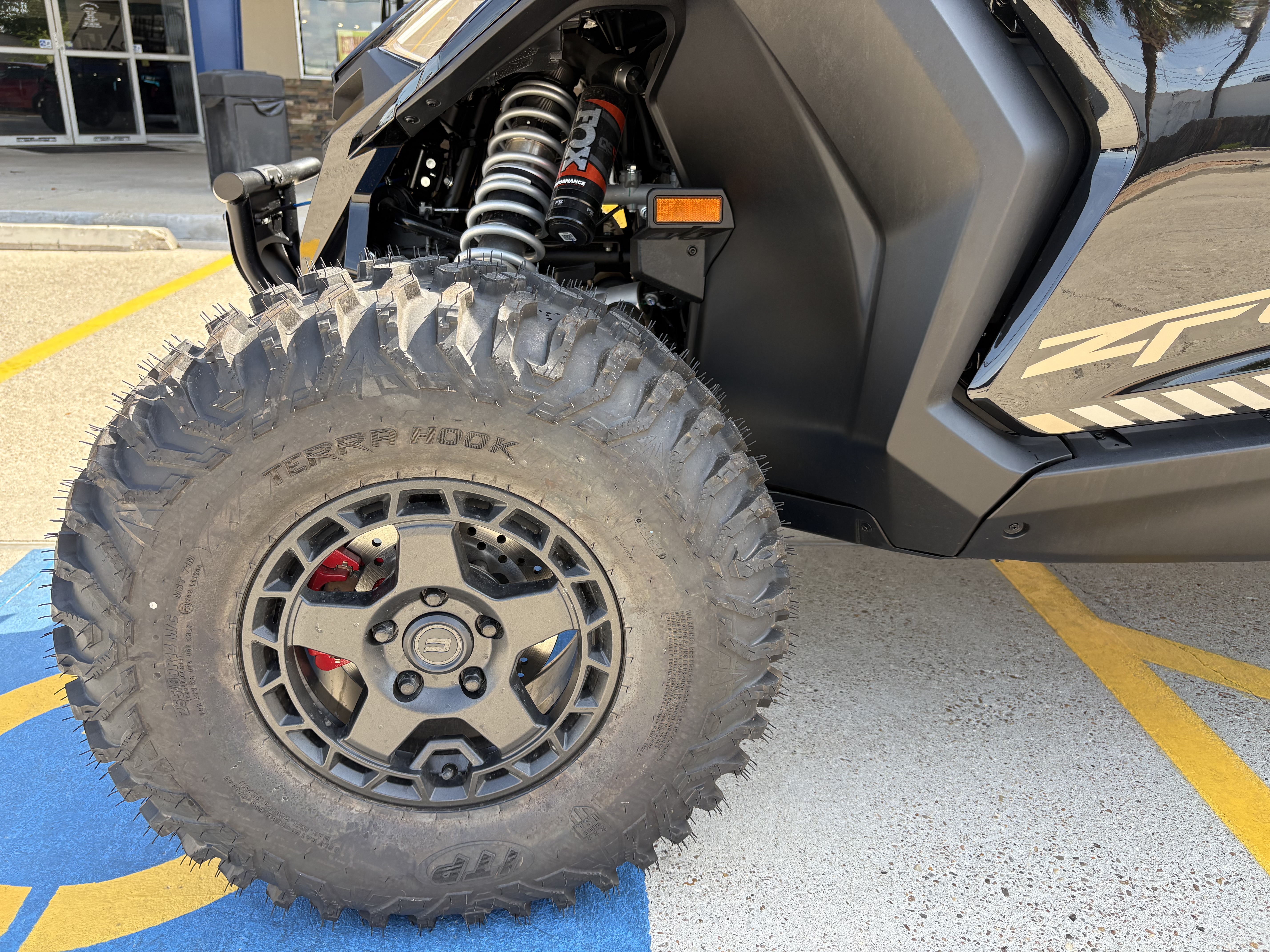 2027 CFMOTO ZFORCE Z10-4 CF1000SZ-L UTILITY VEHICLE