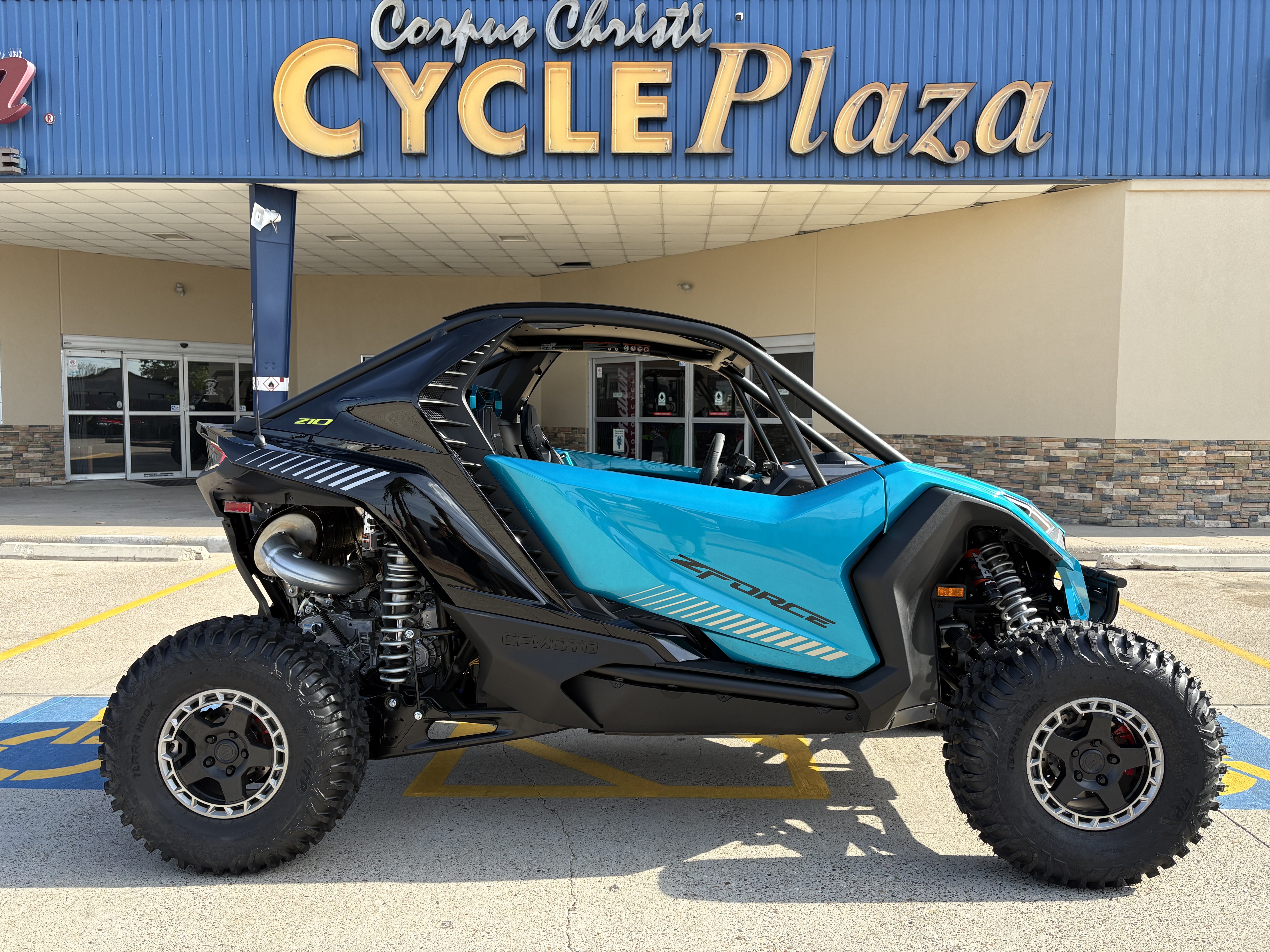 2027 CFMOTO ZFORCE Z10 UTILITY VEHICLE