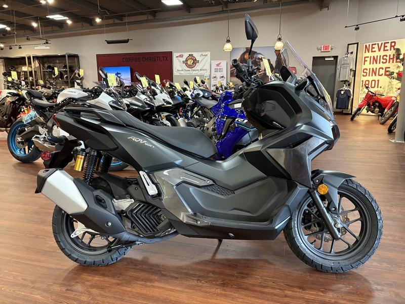 2027 Honda ADV160 SCOOTER