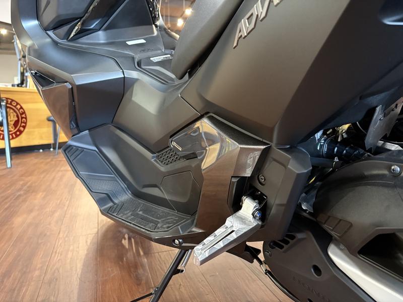 2027 Honda ADV160 SCOOTER
