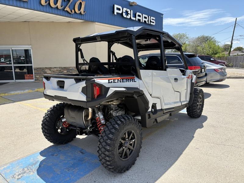 2027 Polaris GENERAL XP 4 1000 Sport Side x Side