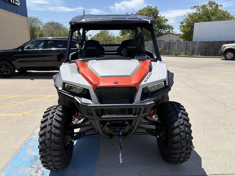 2027 Polaris GENERAL XP 4 1000 Sport Side x Side