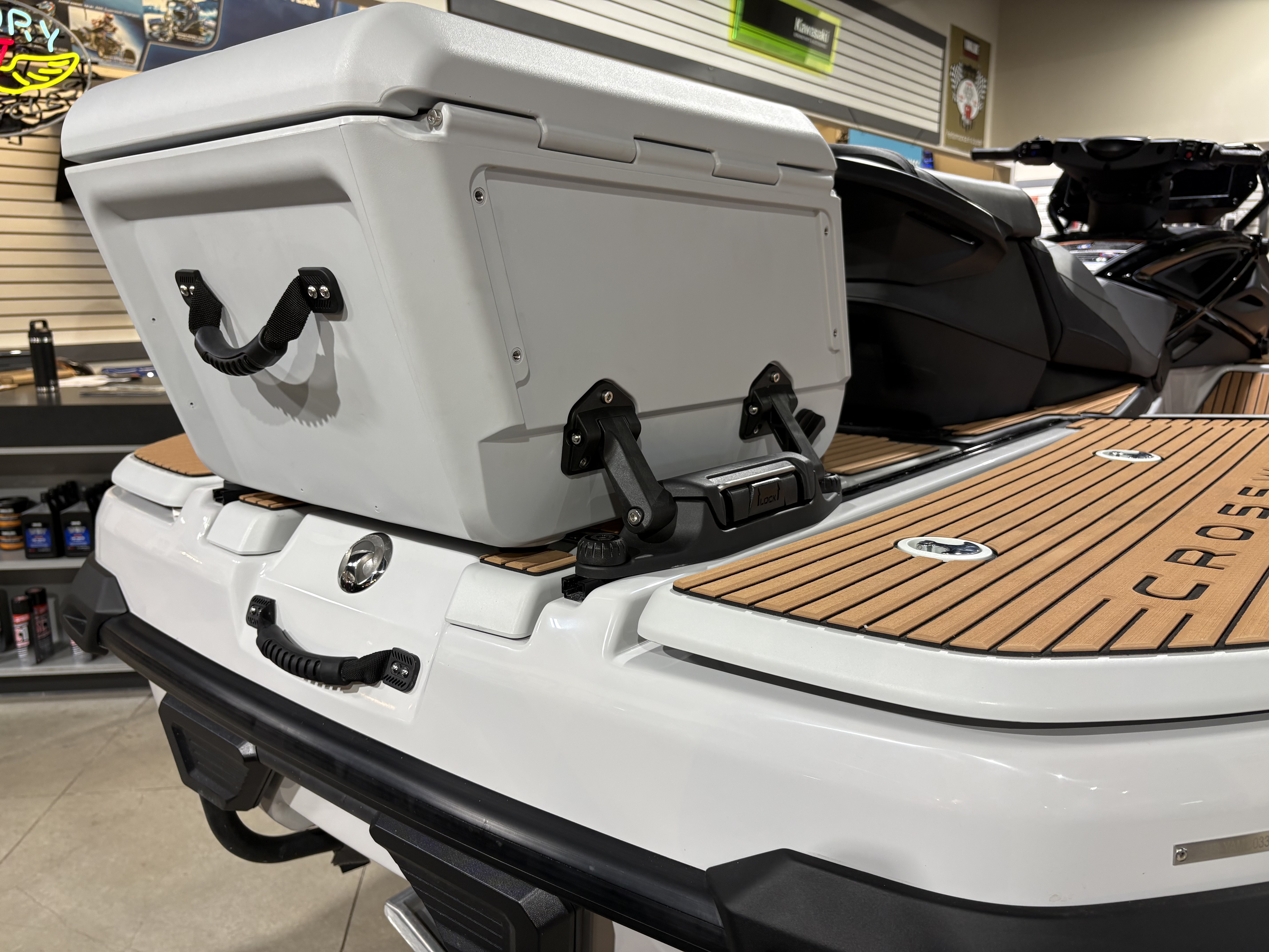 2027 Yamaha Waverunner CROSSWAVE-MIST GRAY WATERCRAFT