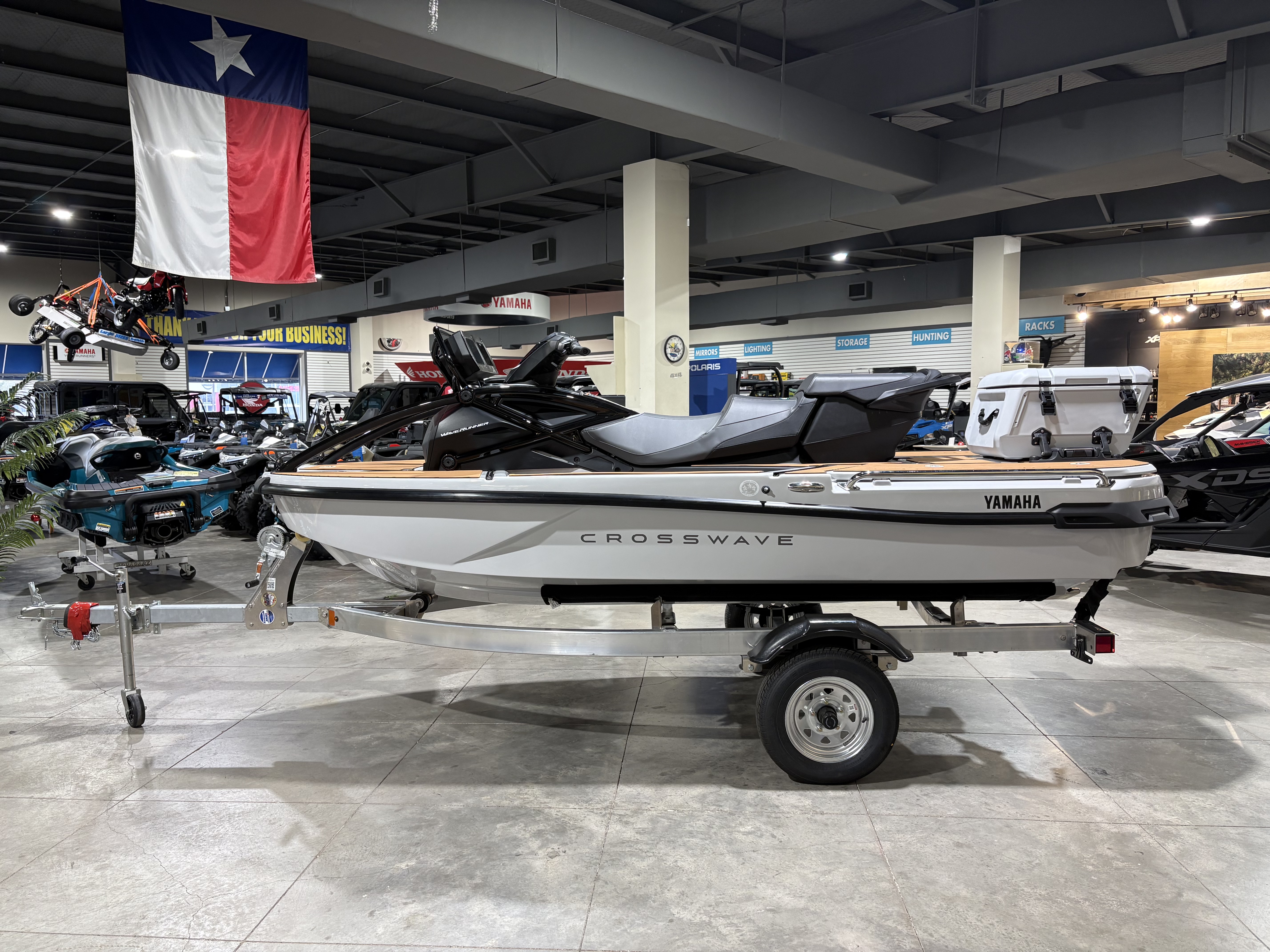 2027 Yamaha Waverunner CROSSWAVE-MIST GRAY WATERCRAFT