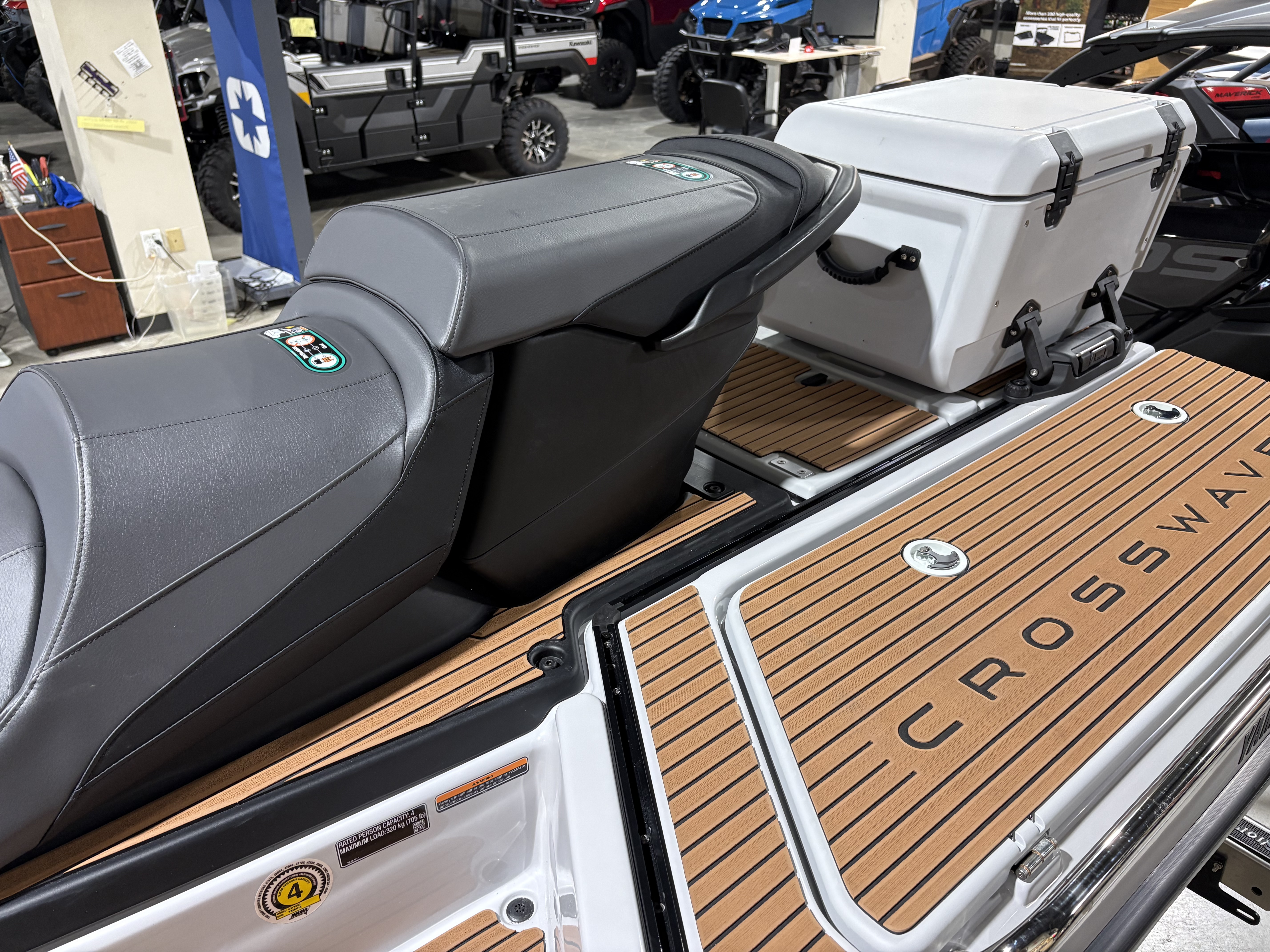 2027 Yamaha Waverunner CROSSWAVE-MIST GRAY WATERCRAFT