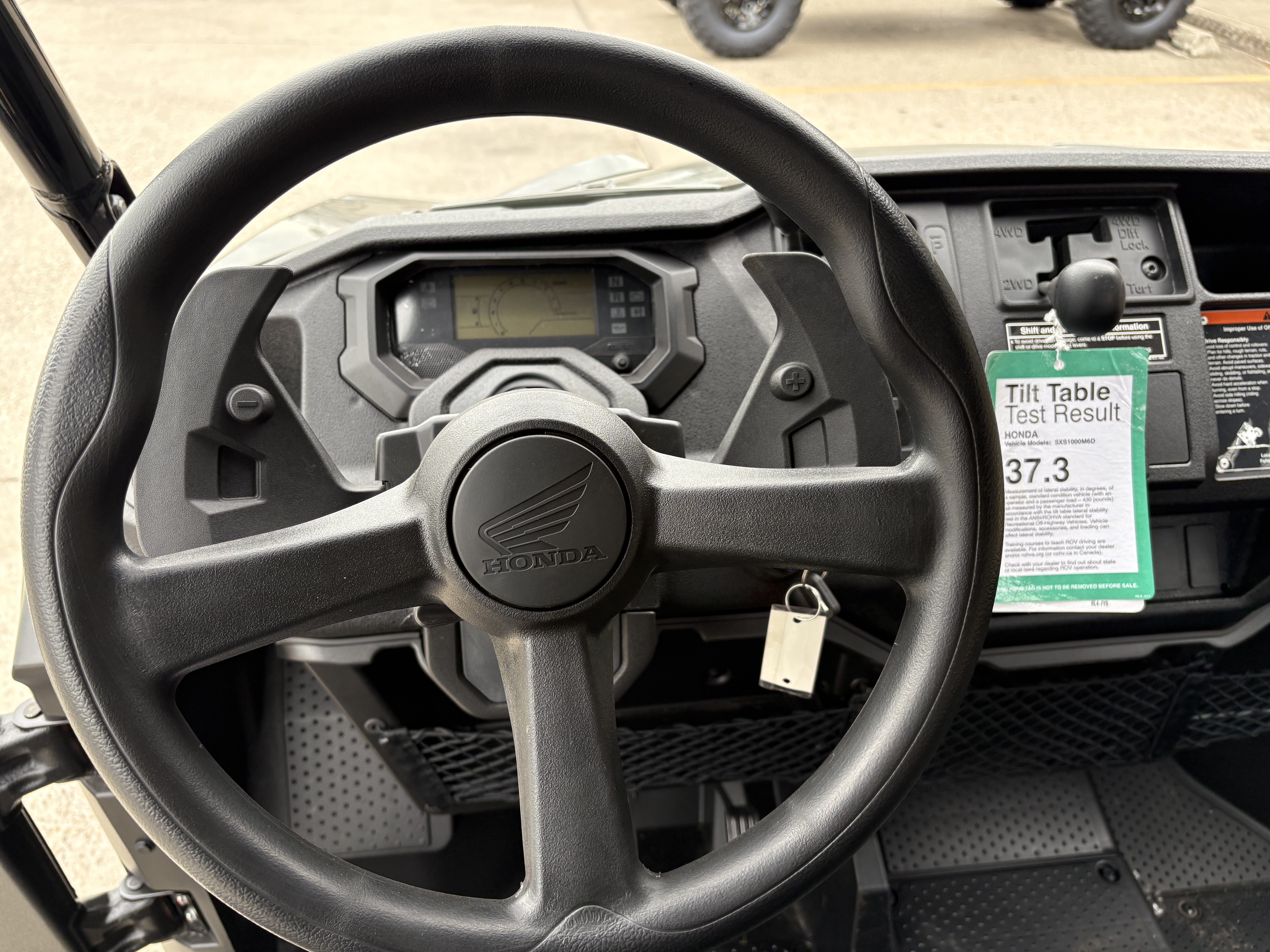 2025 Honda PIONEER 1000-6 DLX CRE UTV