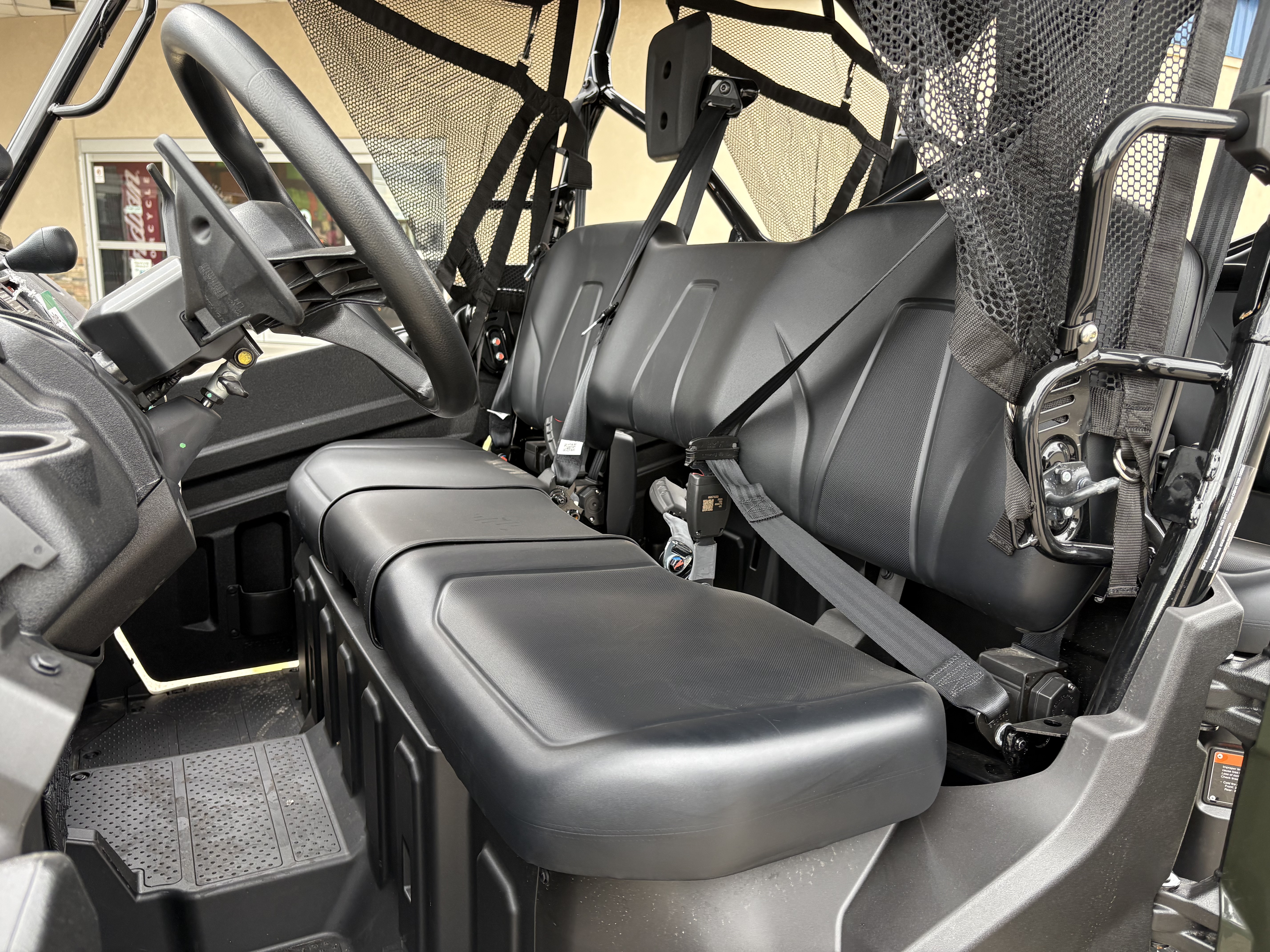 2025 Honda PIONEER 1000-6 DLX CRE UTV