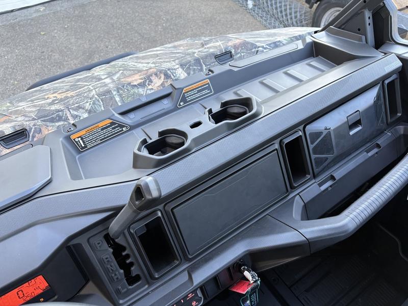 2026 Can-Am Defender MAX X mr HD11 with half-doors UTV