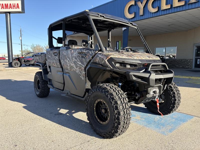 2026 Can-Am Defender MAX X mr HD11 with half-doors UTV