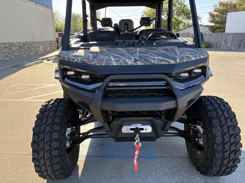 2026 Can-Am Defender MAX X mr HD11 with half-doors UTV