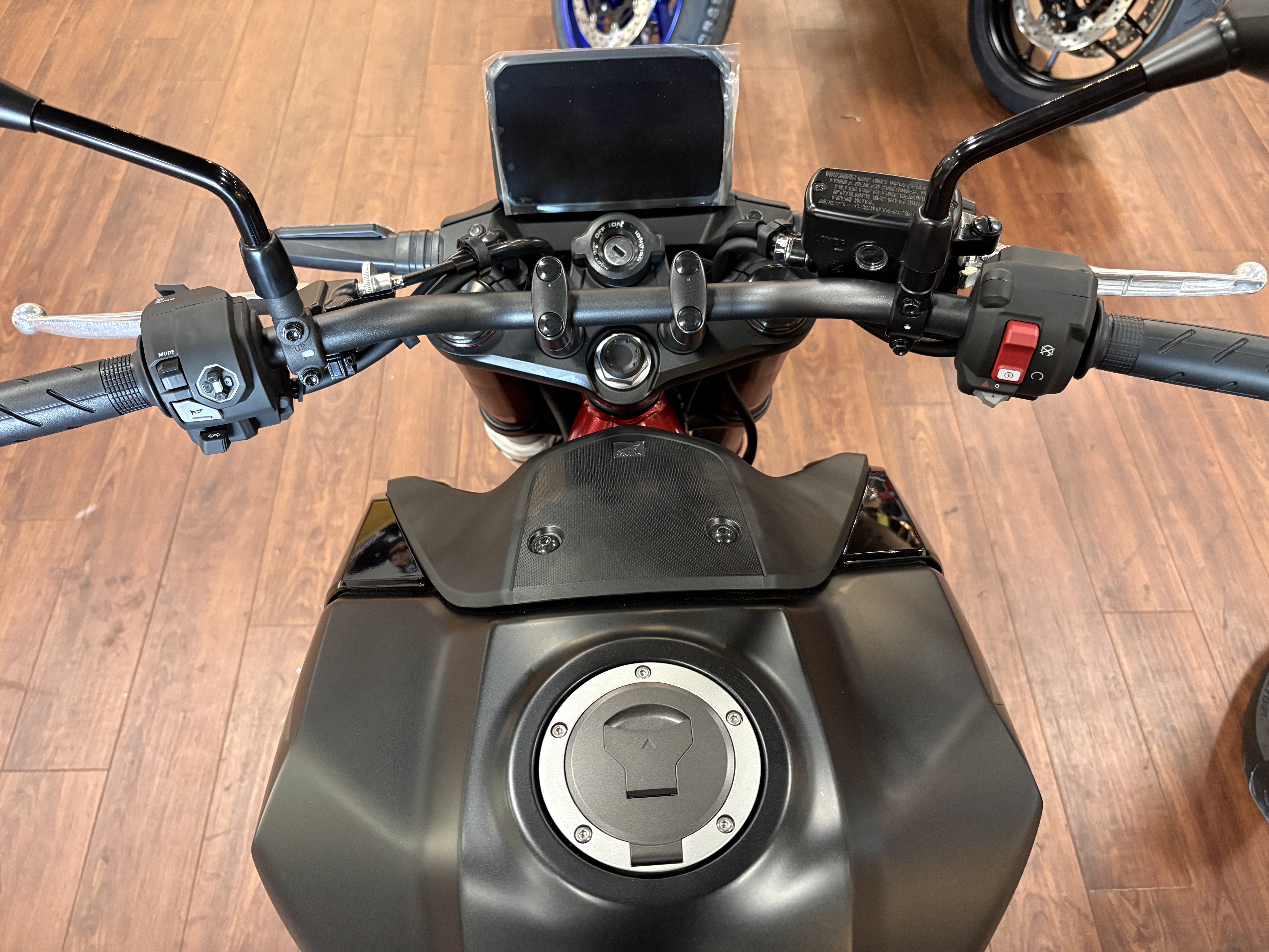 2026 Honda CB750 Hornet E-Clutch CRUISER