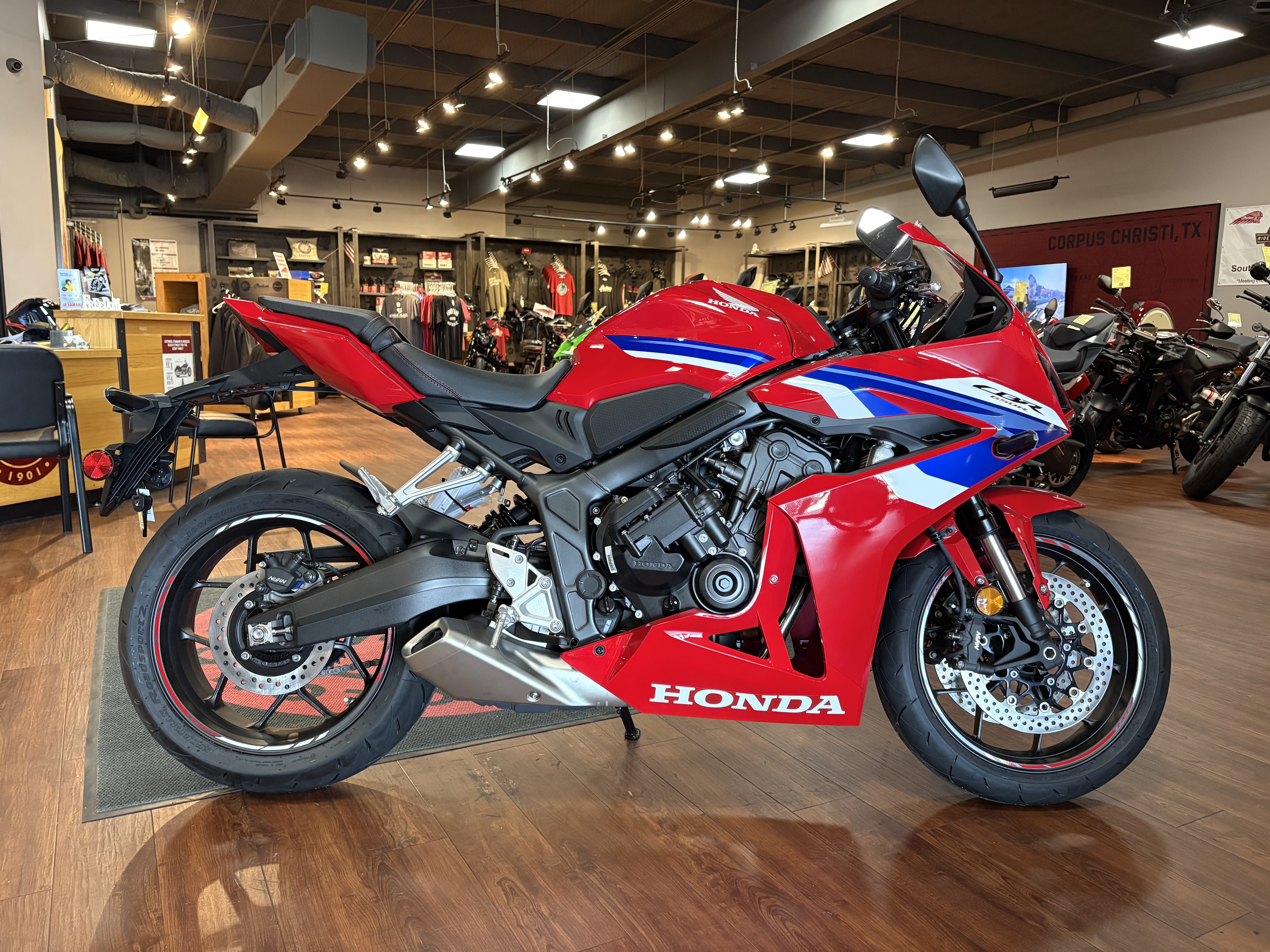 2026 Honda CBR650R E-Clutch SPORT BIKE