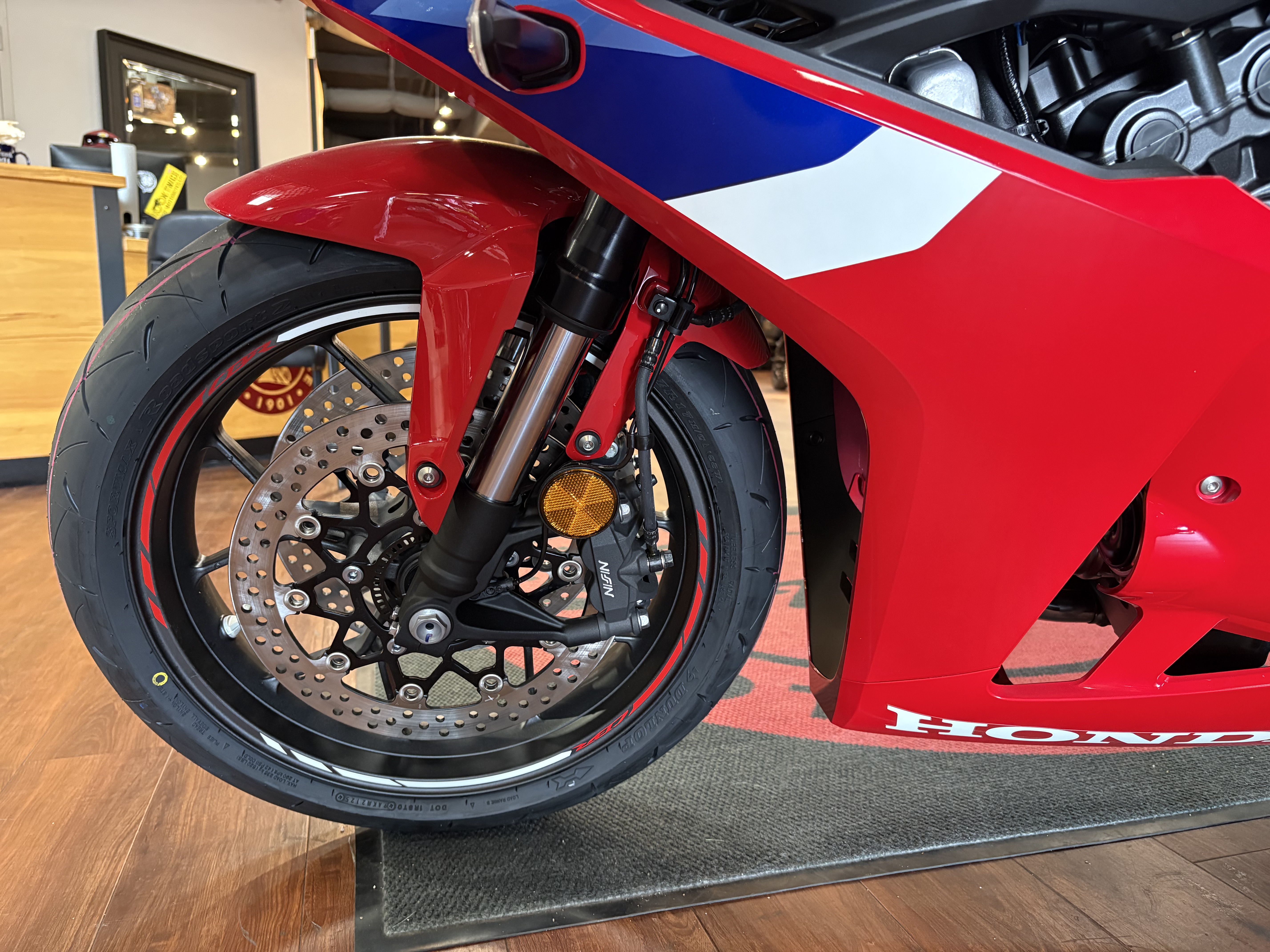 2026 Honda CBR650R E-Clutch SPORT BIKE