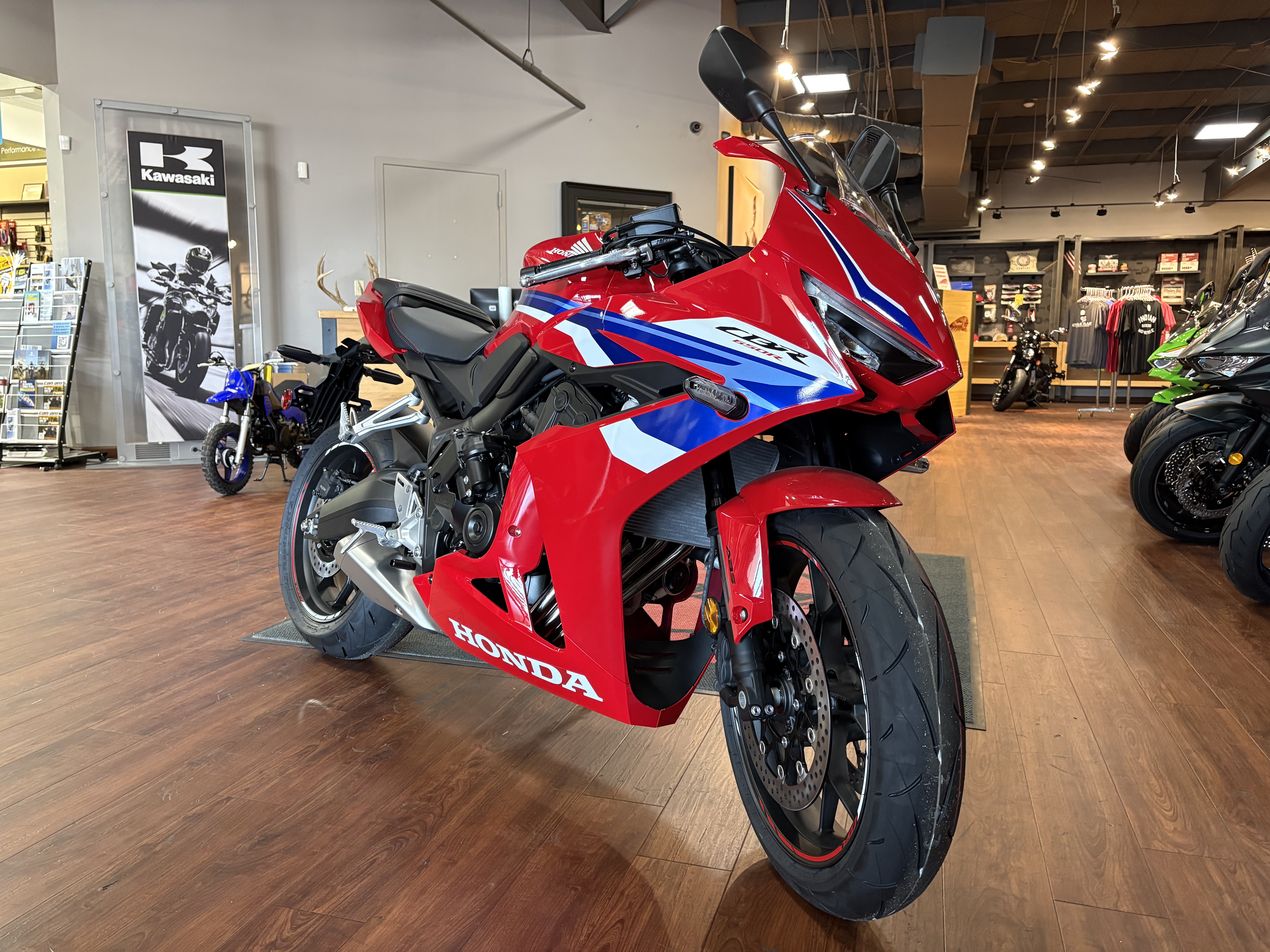 2026 Honda CBR650R E-Clutch SPORT BIKE