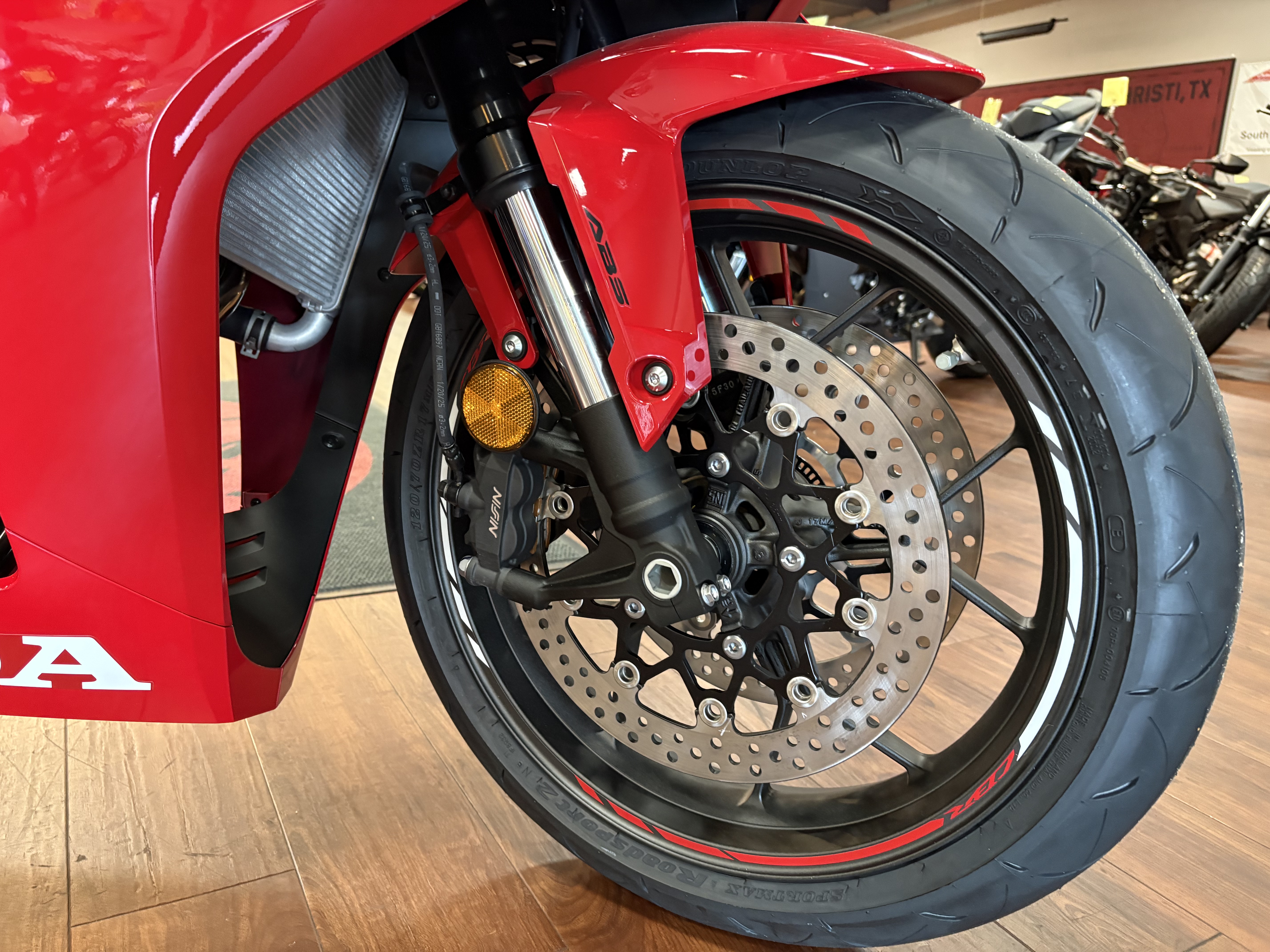 2026 Honda CBR650R E-Clutch SPORT BIKE