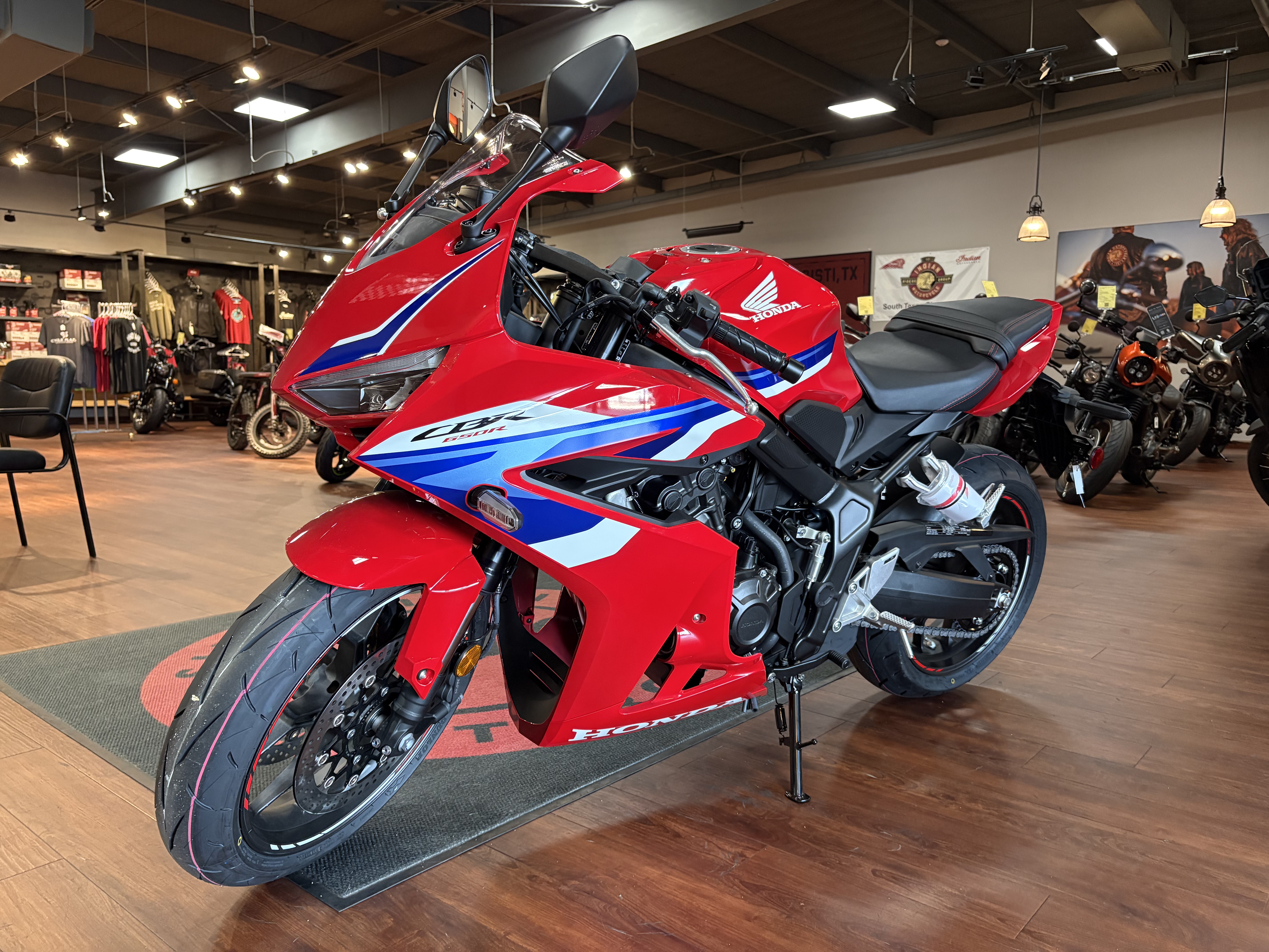2026 Honda CBR650R E-Clutch SPORT BIKE
