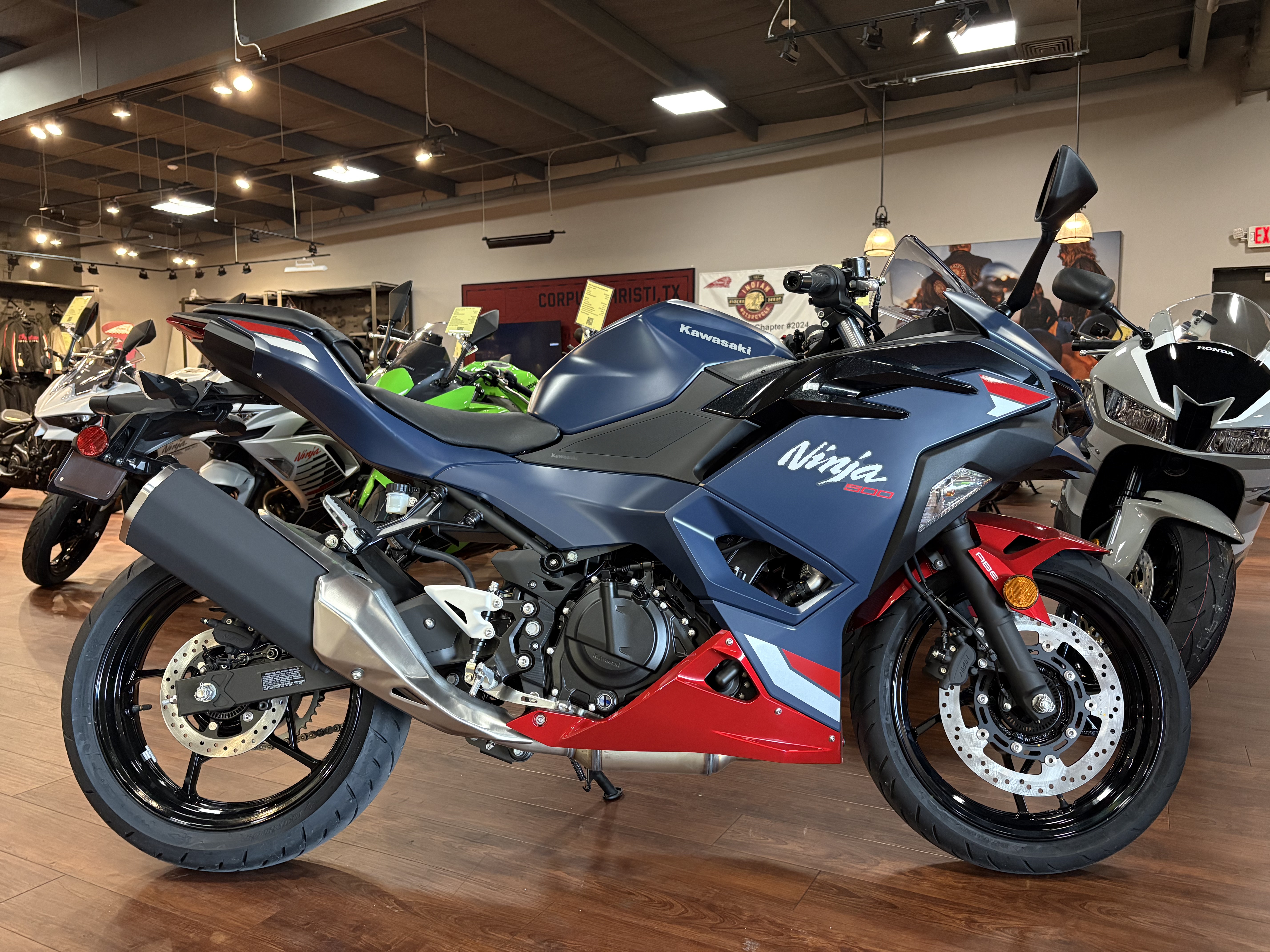 2026 Kawasaki Ninja 500 ABS SPORT BIKE