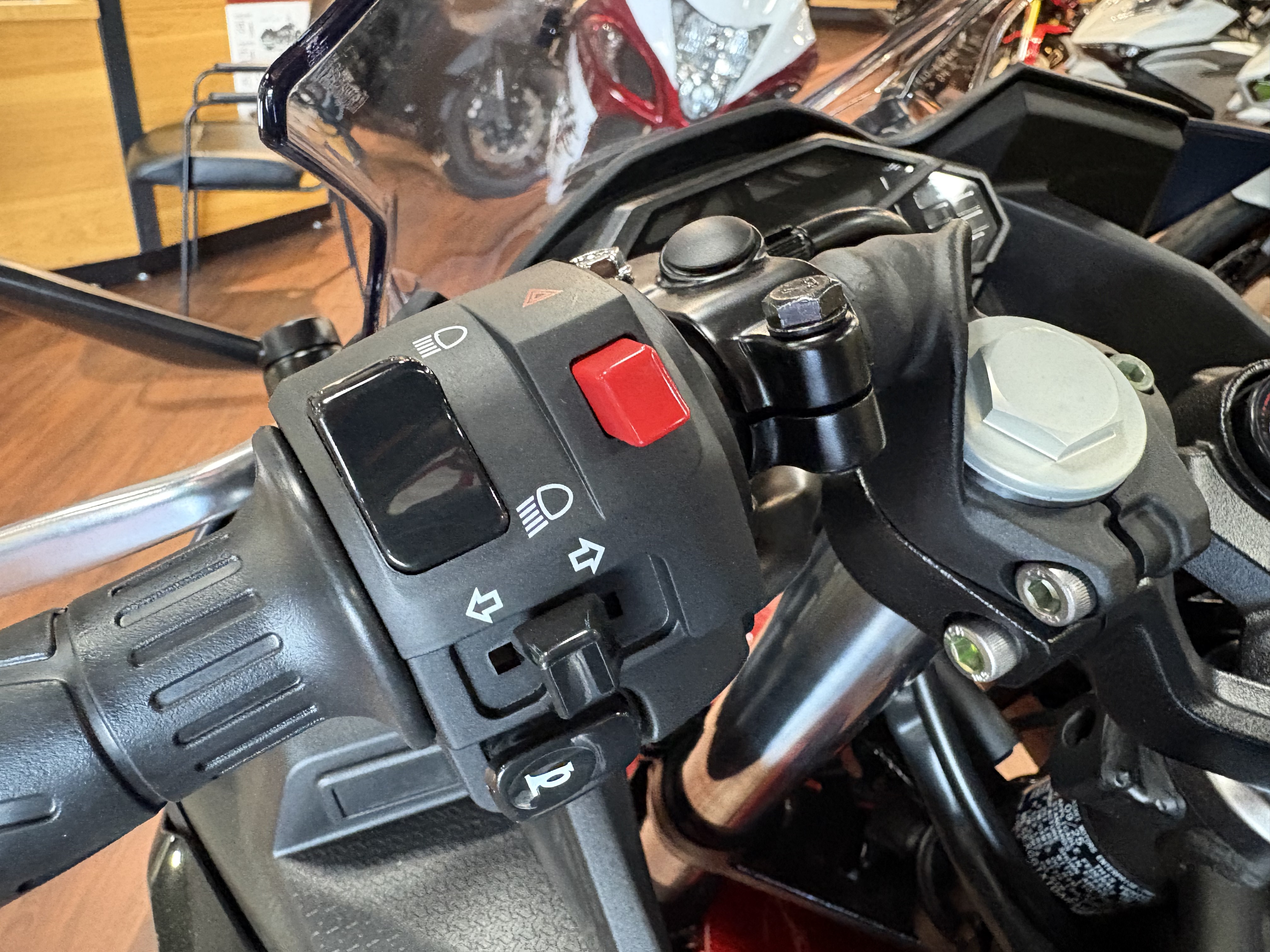2026 Kawasaki Ninja 500 ABS SPORT BIKE