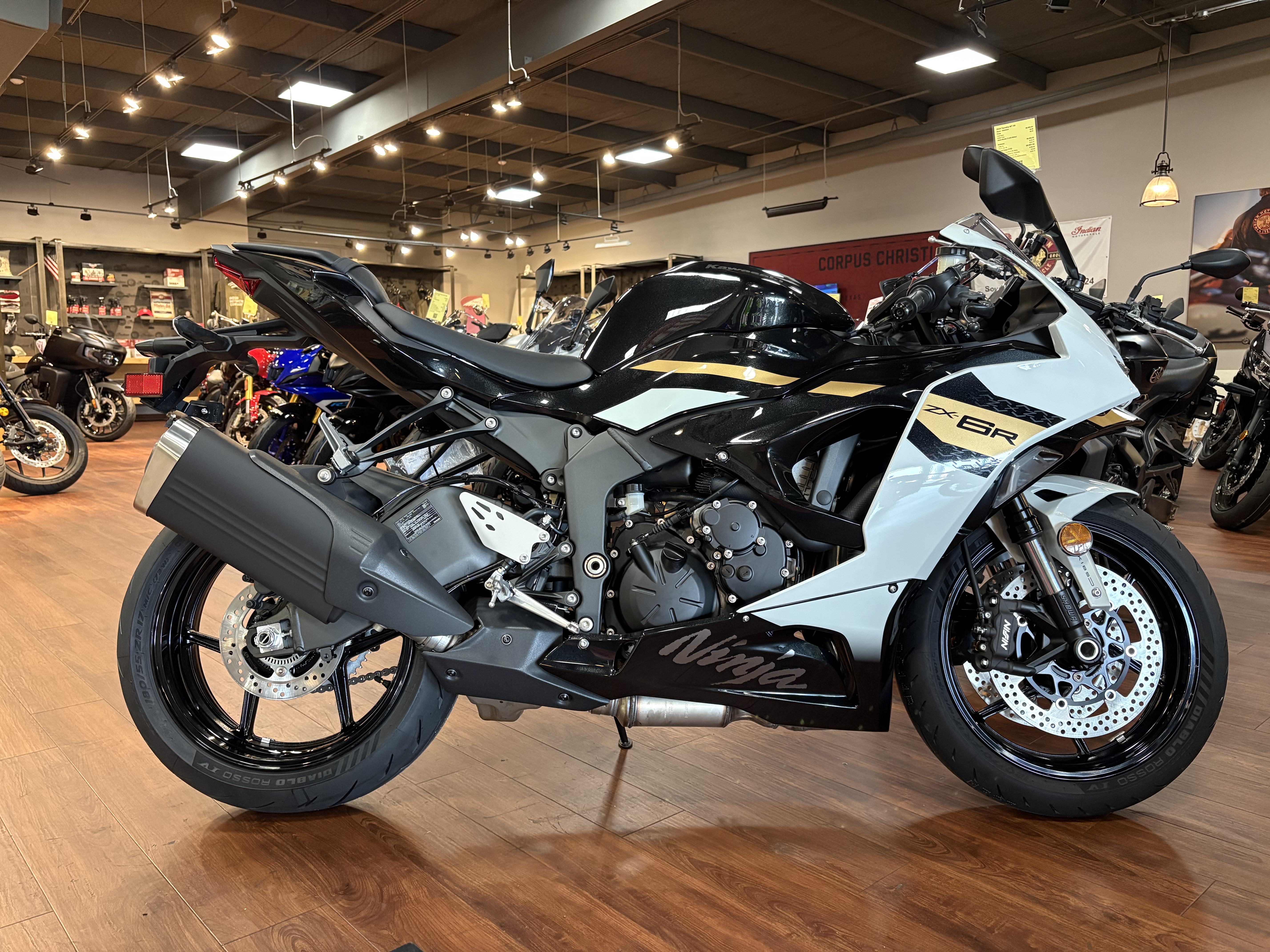 2026 Kawasaki Ninja ZX-6R SPORT BIKE