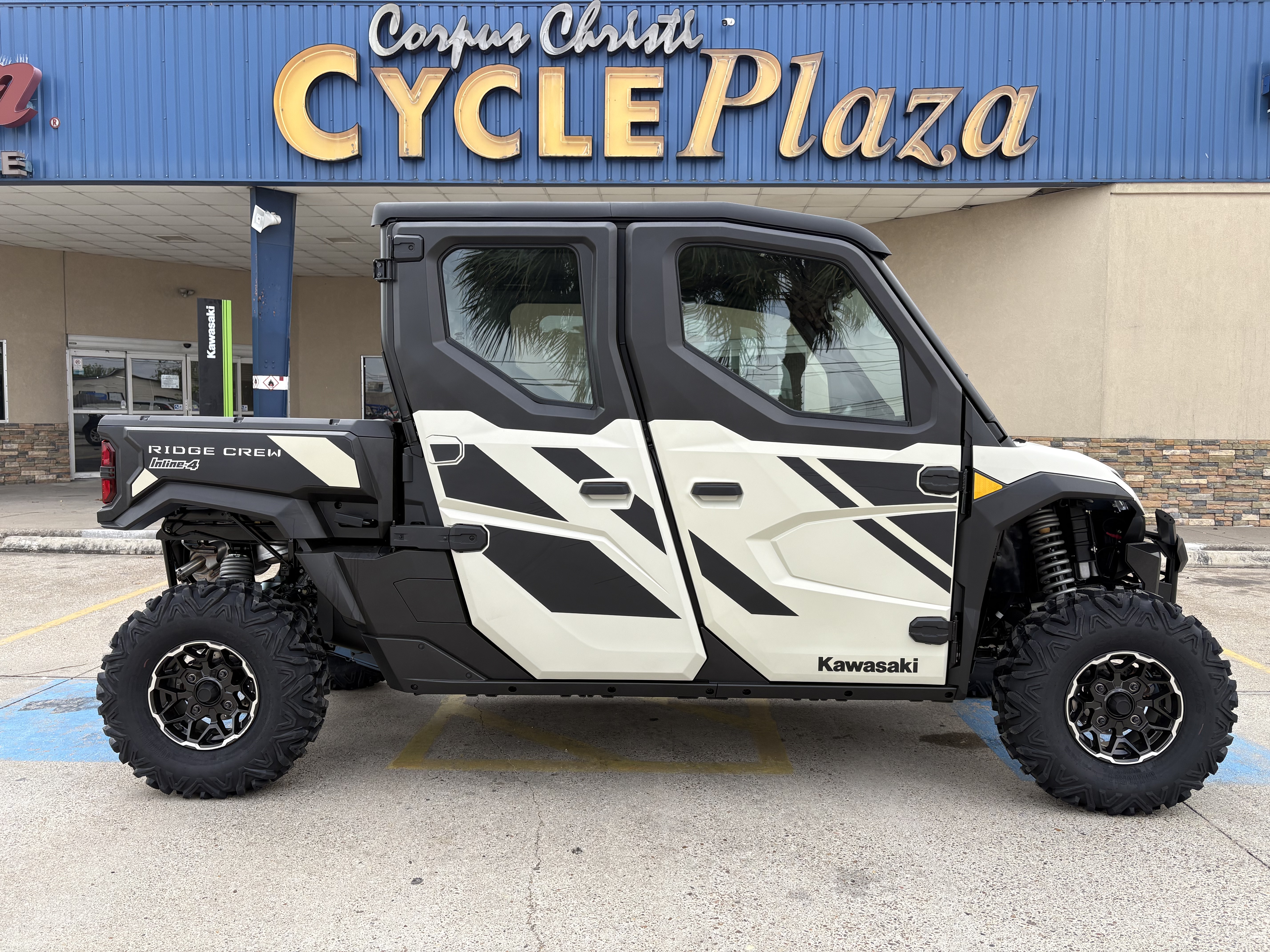 2026 KAWASAKI RIDGE CREW HVAC UTILITY VEHICLE