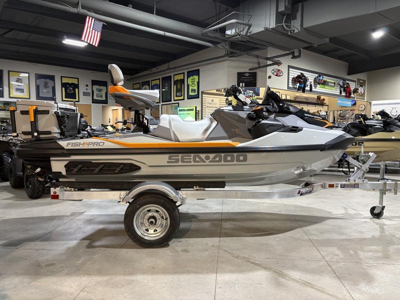 2026 Sea-Doo Fishpro Trophy 170 WATERCRAFT
