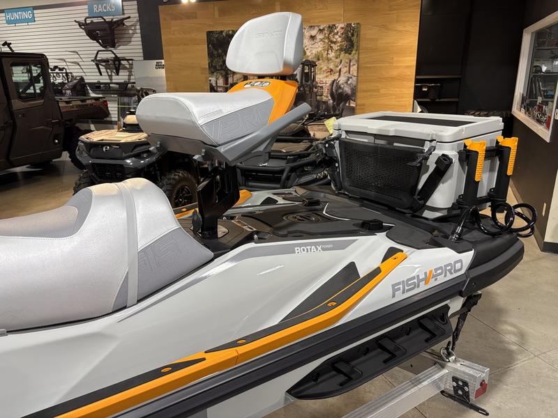 2026 Sea-Doo Fishpro Trophy 170 WATERCRAFT
