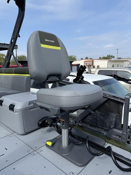 2026 Sea-Doo Switch Switch Fish 18 230 hp BOAT