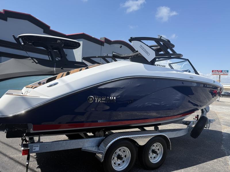 2026 Yamaha Boats 222SD BOAT