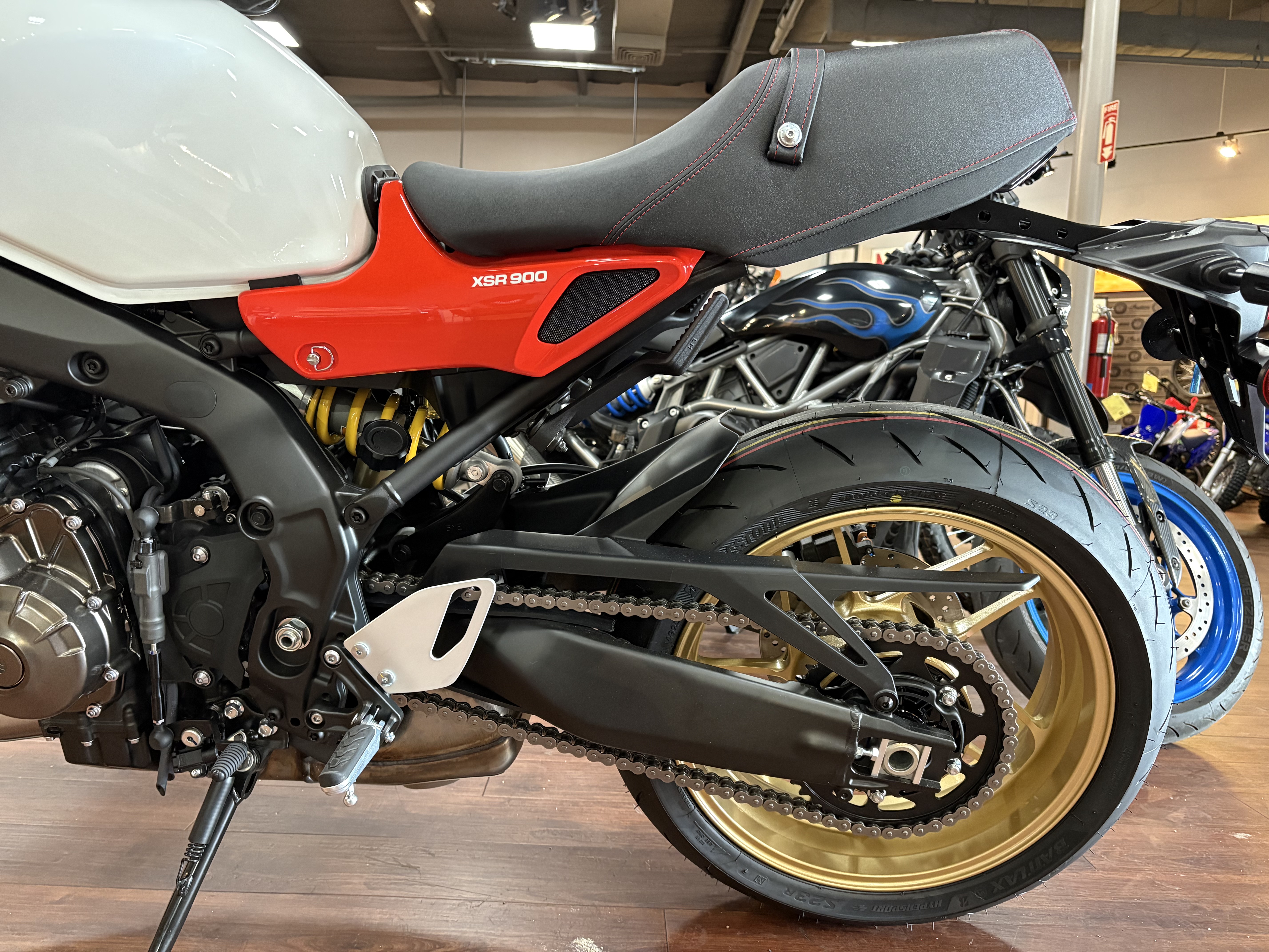 2026 Yamaha XSR900 SPORT BIKE