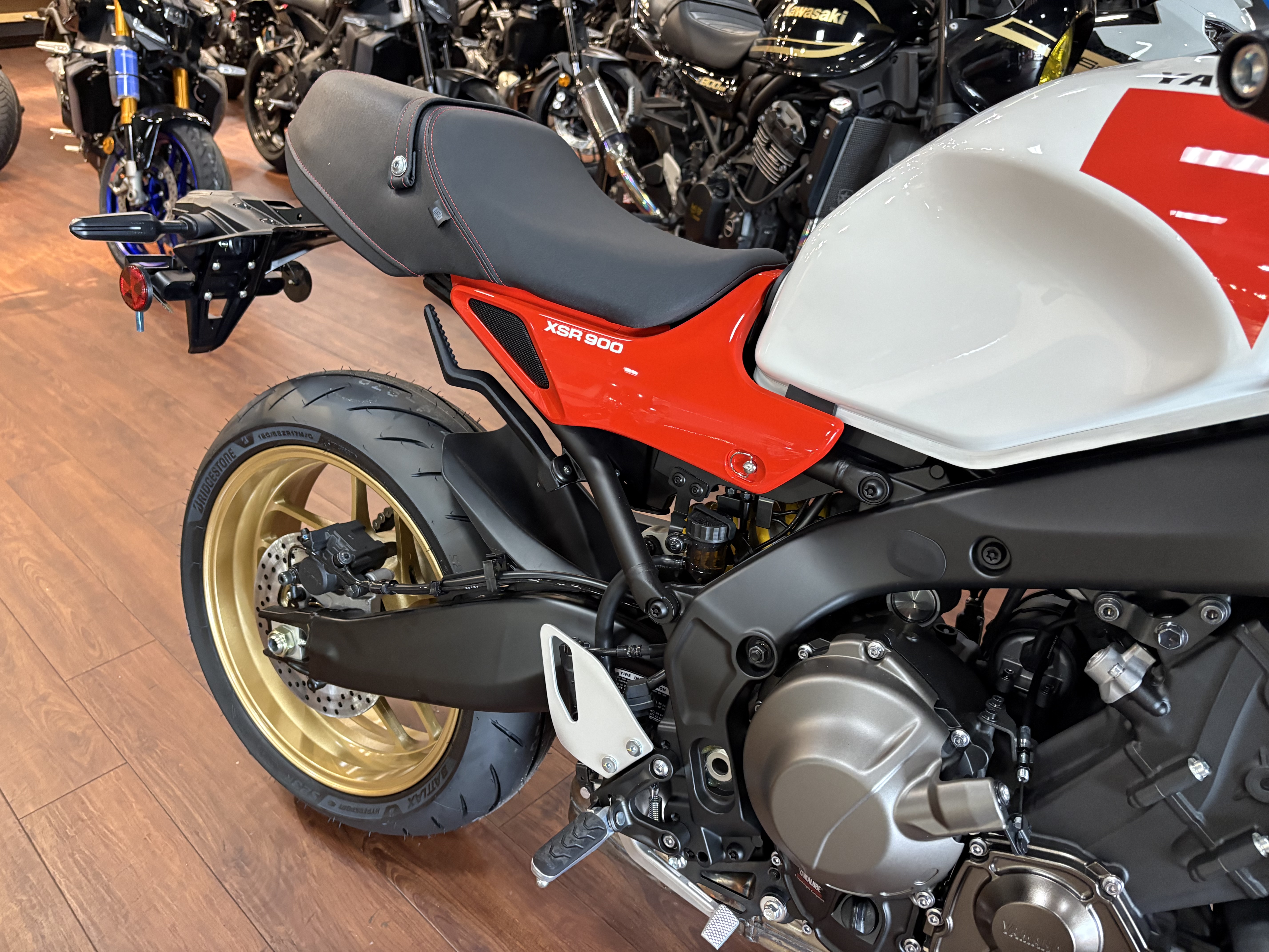 2026 Yamaha XSR900 SPORT BIKE