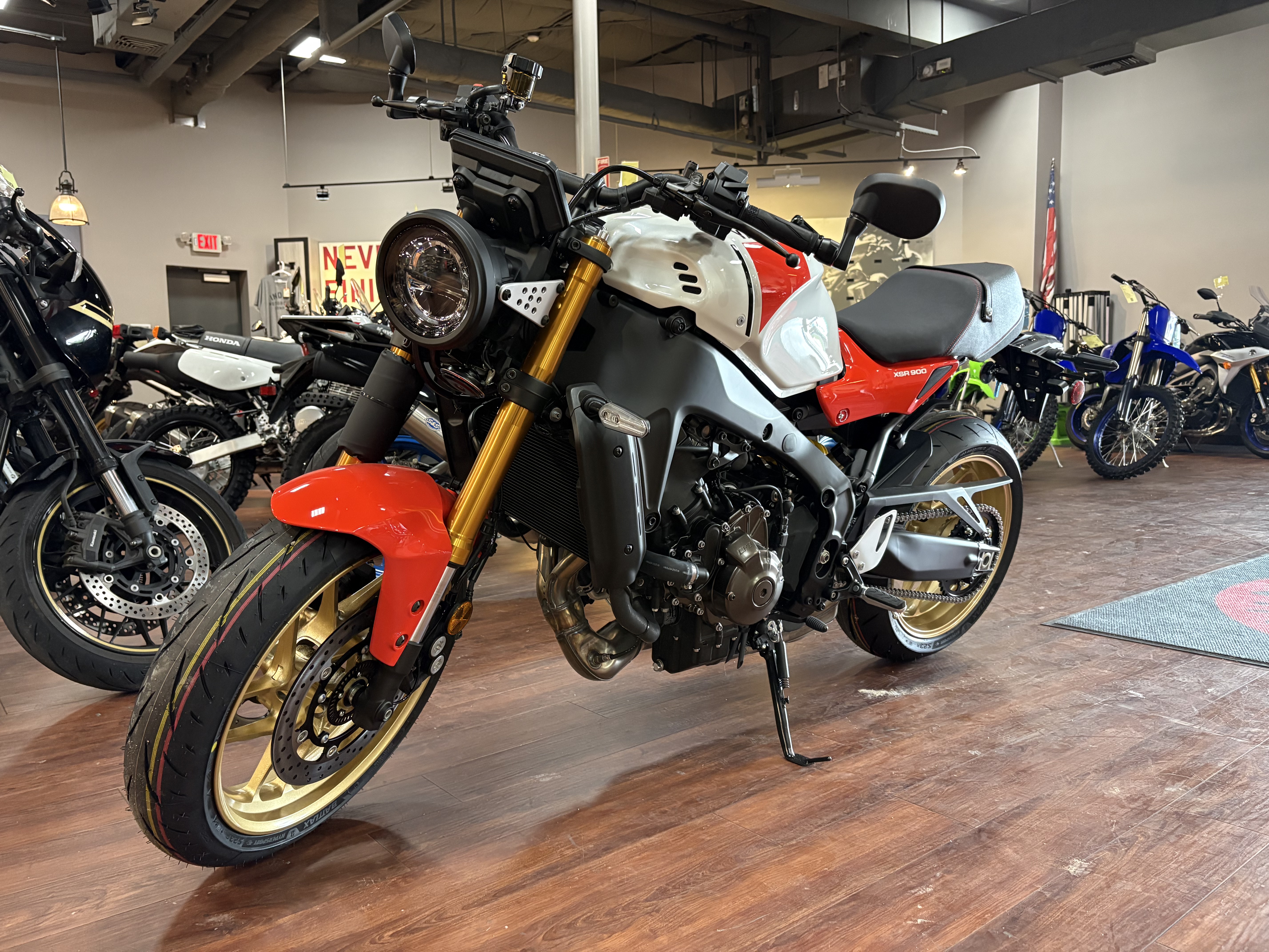 2026 Yamaha XSR900 SPORT BIKE