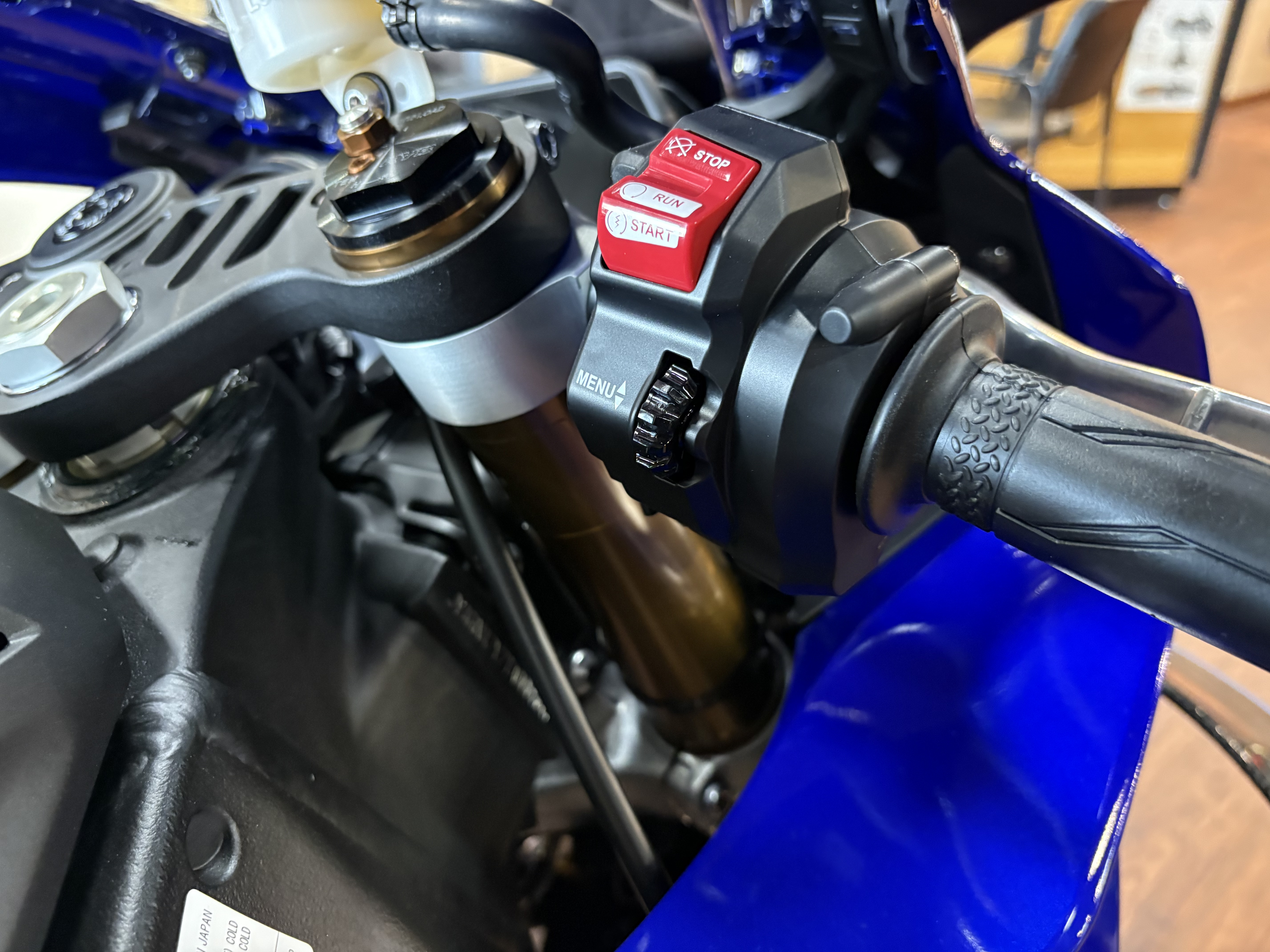 2026 Yamaha YZF-R1 SPORT BIKE