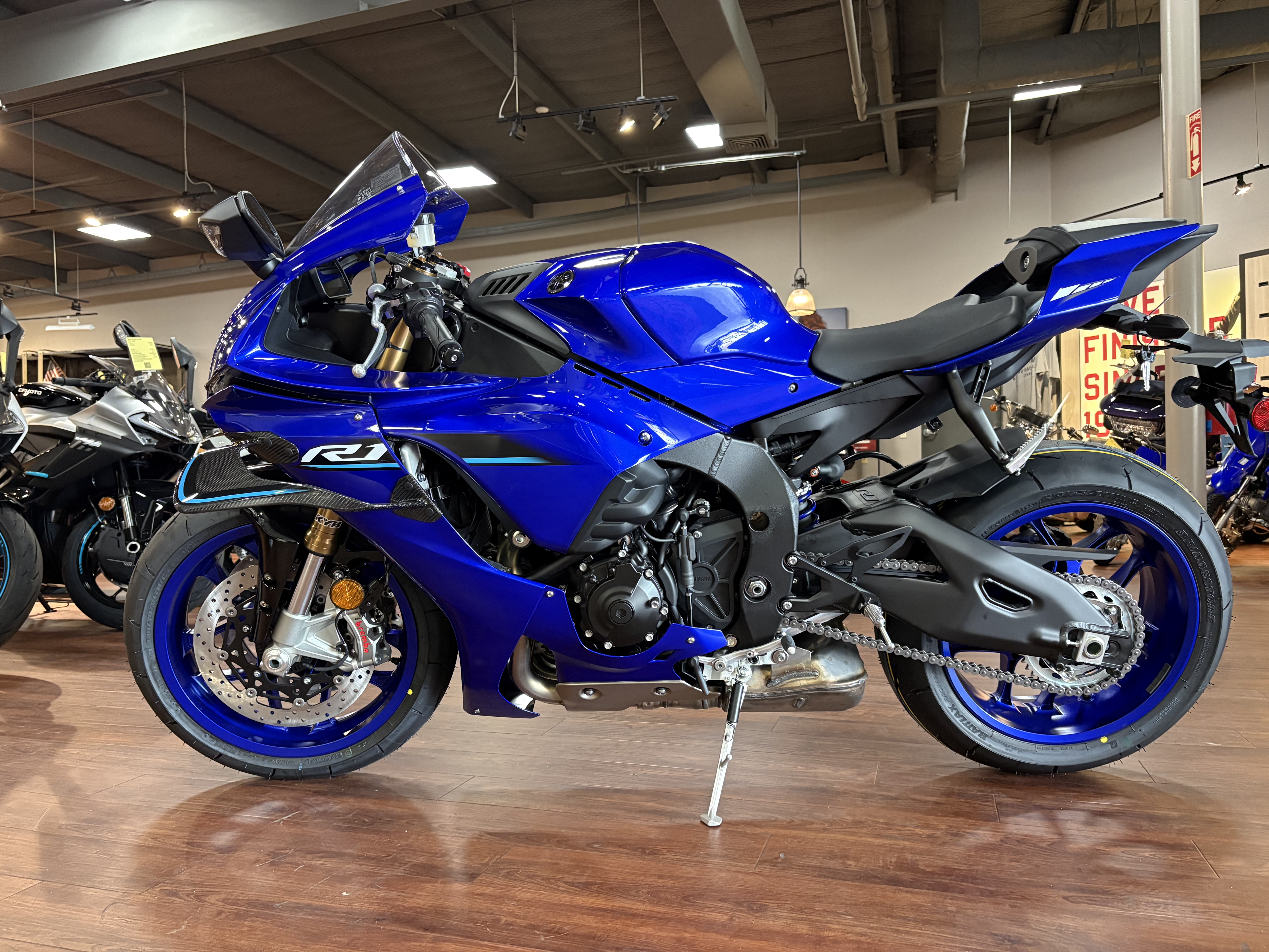 2026 Yamaha YZF-R1 SPORT BIKE