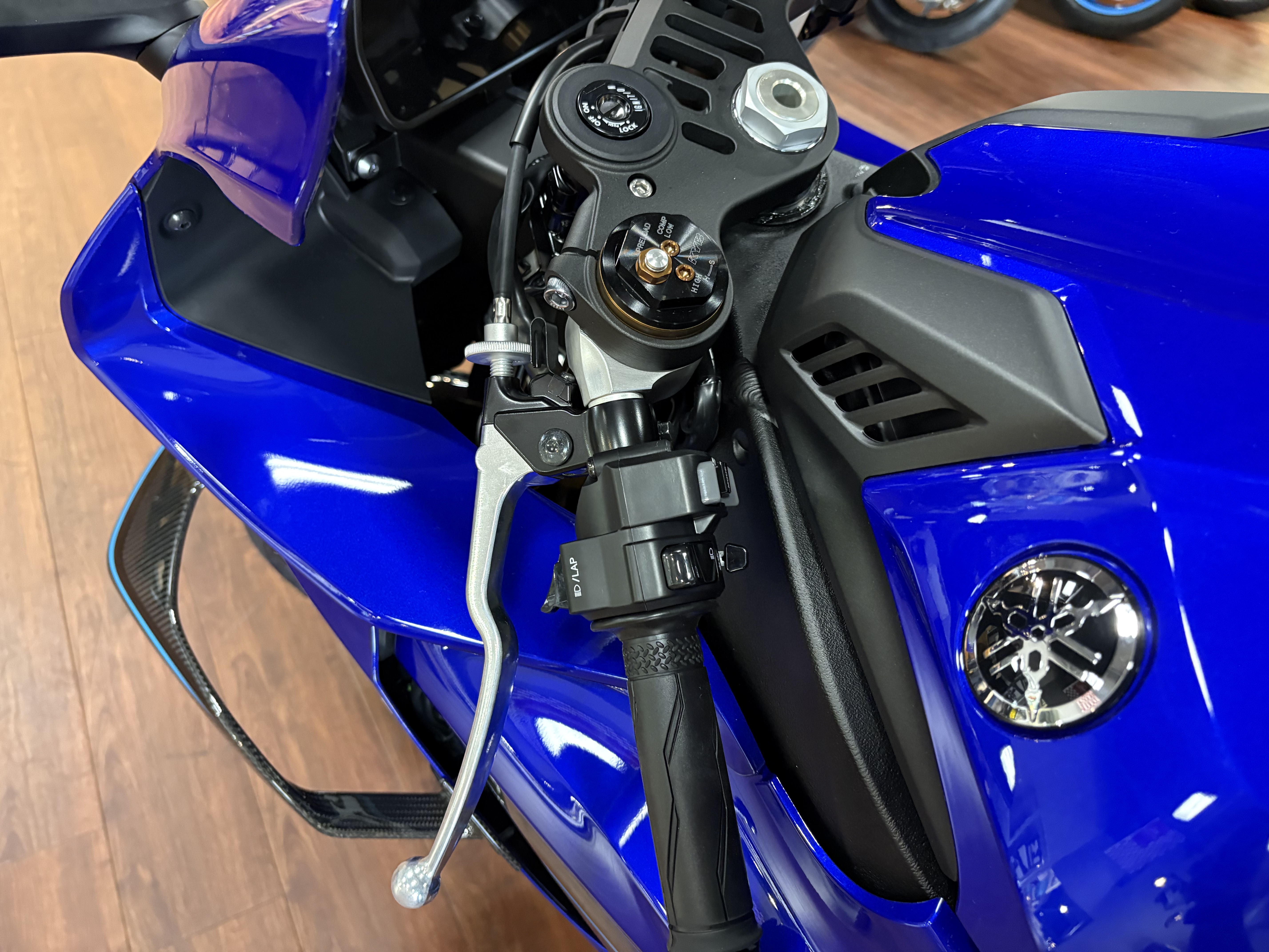 2026 Yamaha YZF-R1 SPORT BIKE