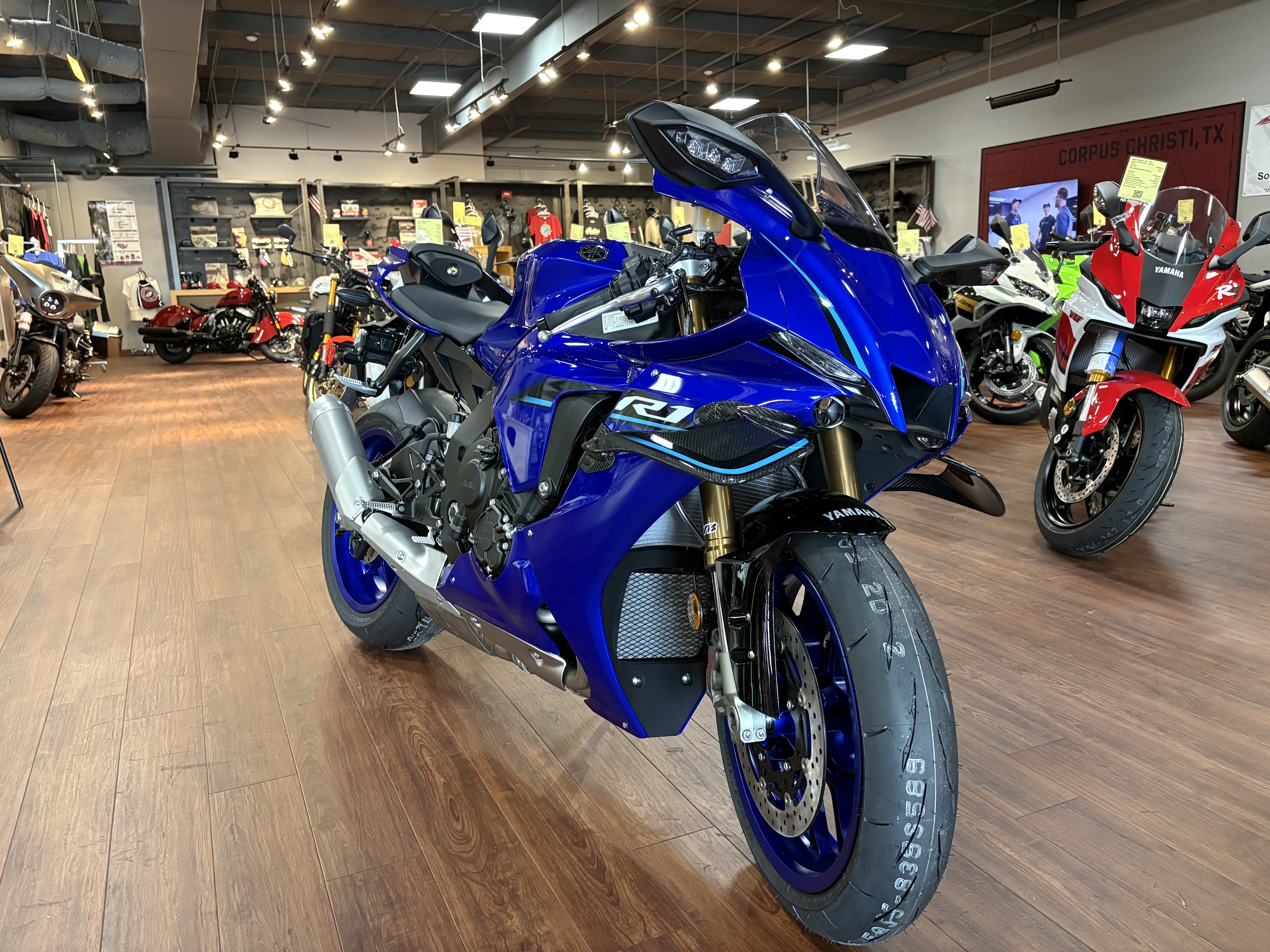 2026 Yamaha YZF-R1 SPORT BIKE