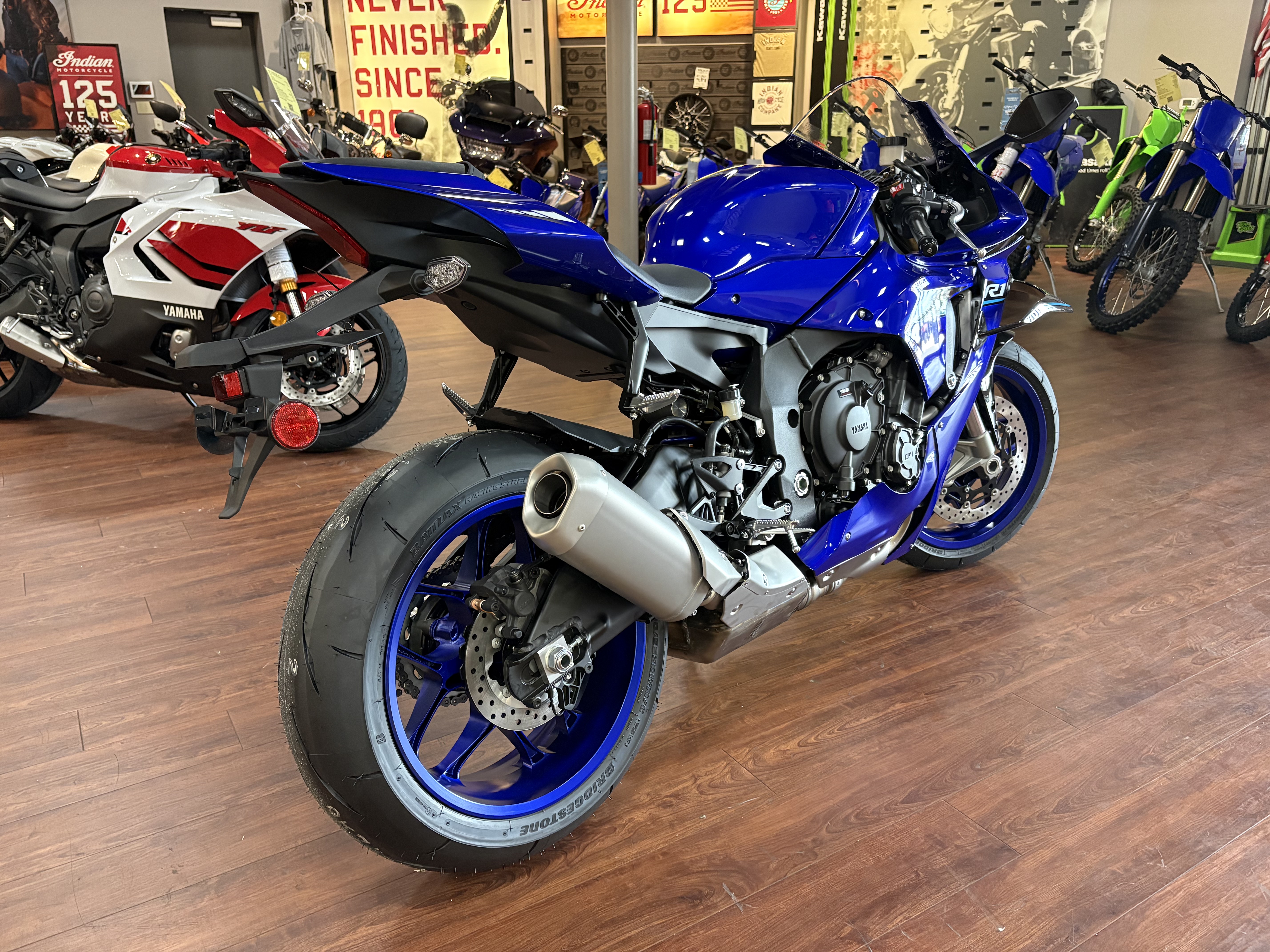 2026 Yamaha YZF-R1 SPORT BIKE